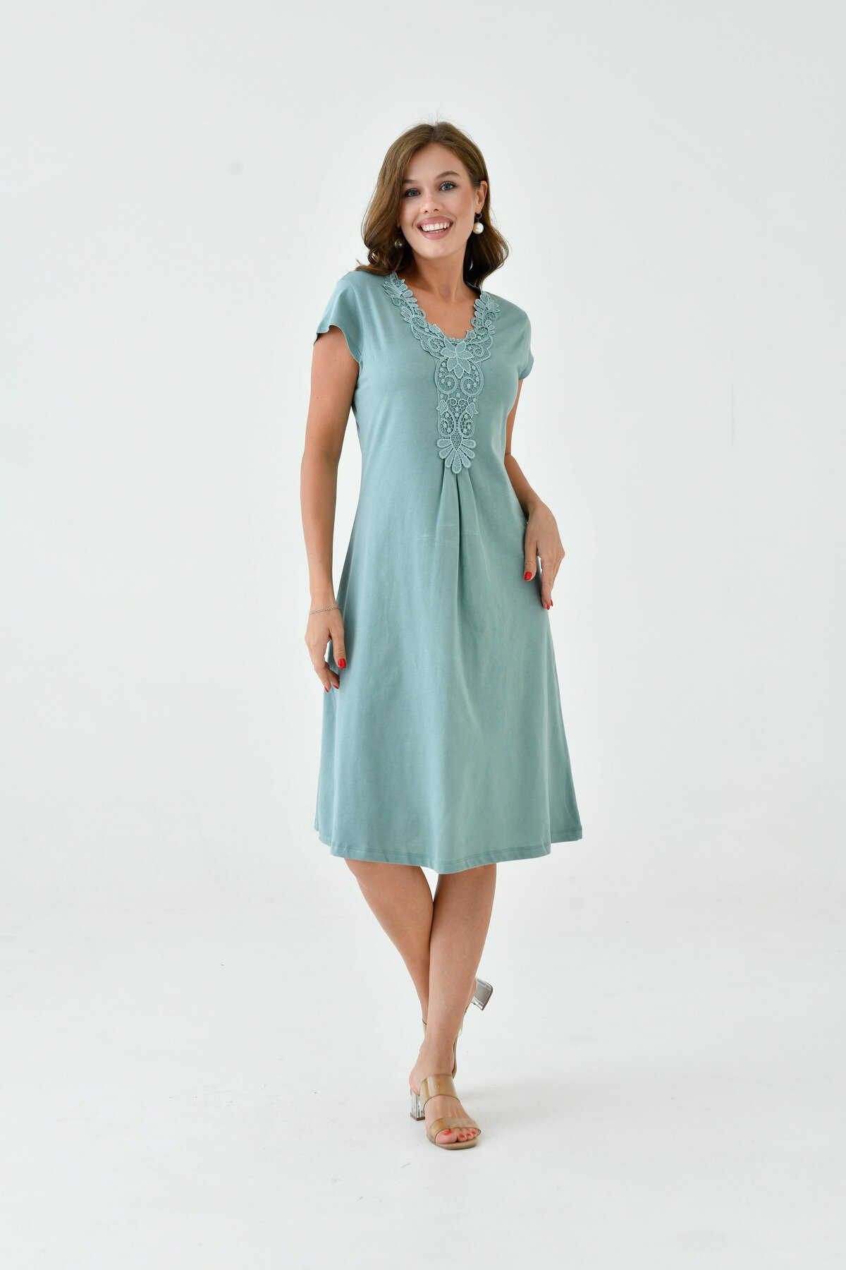 Kadın Yakası Güpürlü A Kesim Yarım Kol Viskon Günlük Midi Boy Büyük Beden Elbise Gecelik