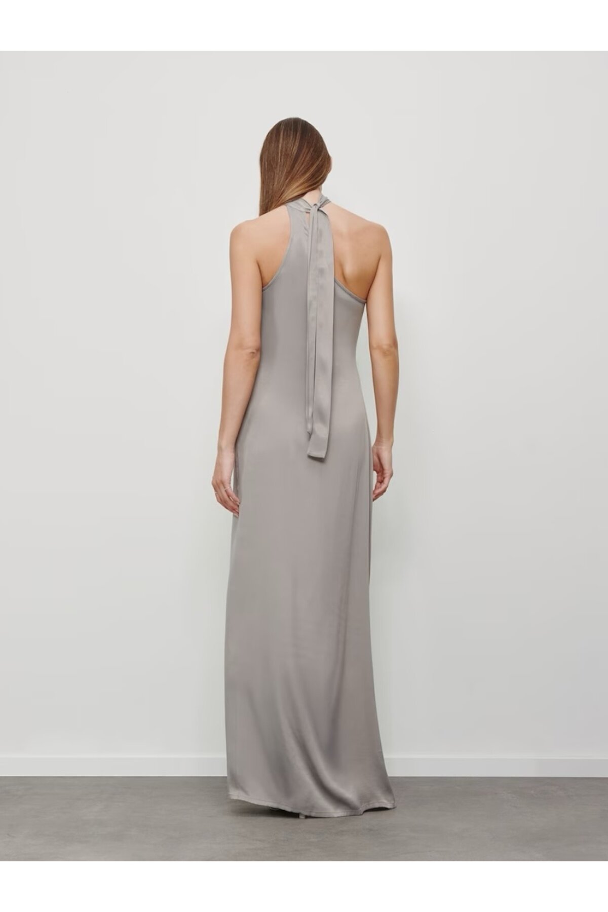 Kadın Boyundan Bağlamalı Vücudu Saran Maxi Sırtı Açık Saten Kolsuz Şık Yazlık Abiye Gece Elbise
