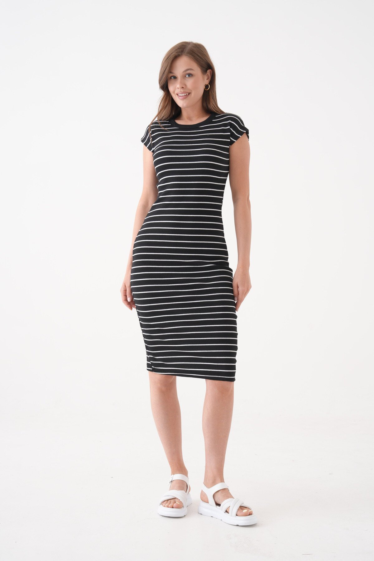 Kadın Çizgili Kolsuz Spor Şık Siyah Kaşkorse Pamuk Yazlık Elbise
