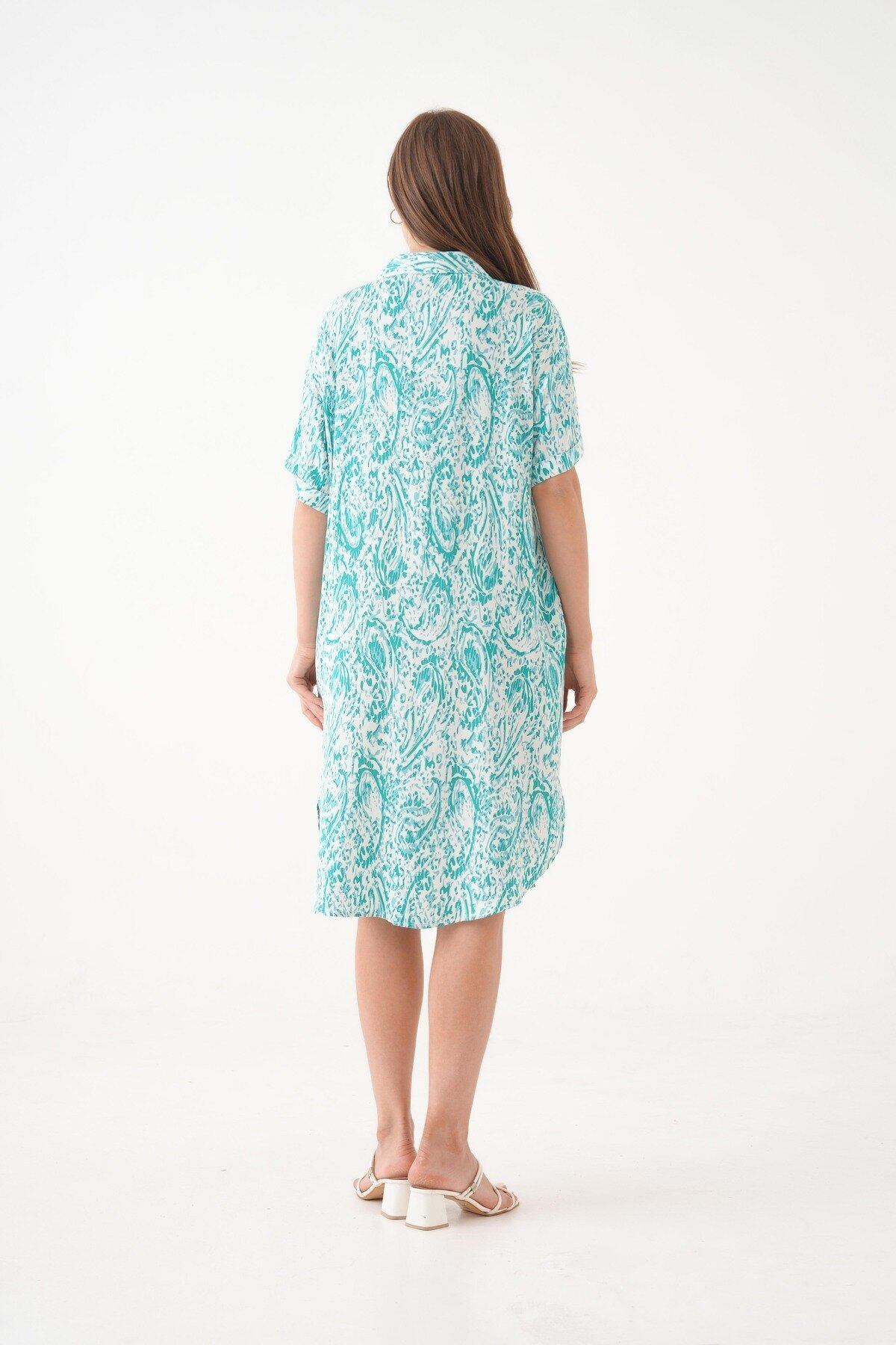 Kadın Gömlek Yaka Önden Düğmeli Kısa Kol Yazlık Desenli Büyük Beden Curve Yazlık Dokuma Elbise