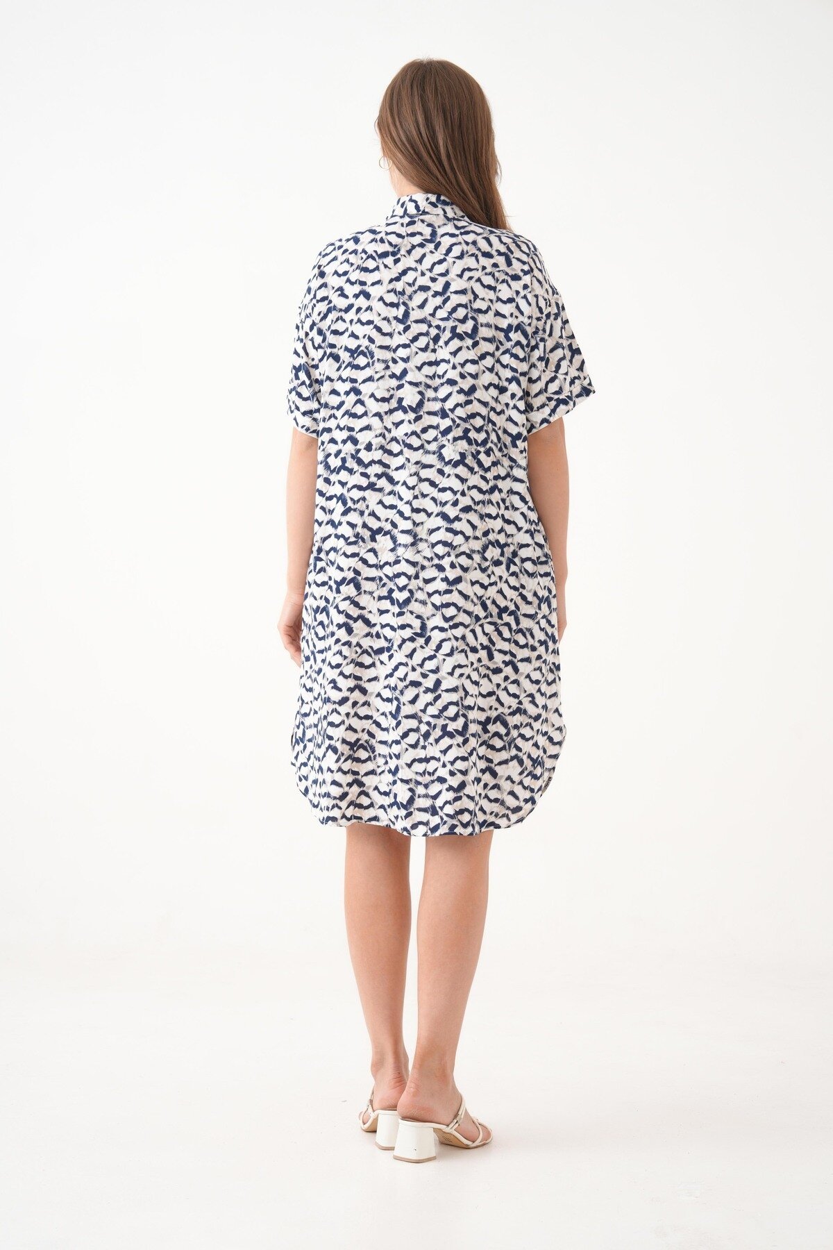 Kadın Gömlek Yaka Önden Düğmeli Kısa Kol Yazlık Desenli Büyük Beden Curve Yazlık Dokuma Elbise