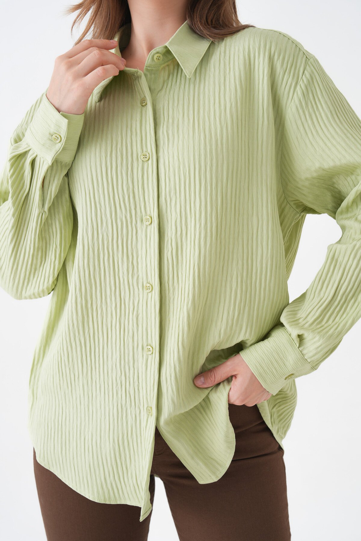 Kadın Gömlek Yaka Önü Düğmeli Düz Uzun Kol Rahat Kalıp Curve Büyük Bedeb Yazlık Gömlek