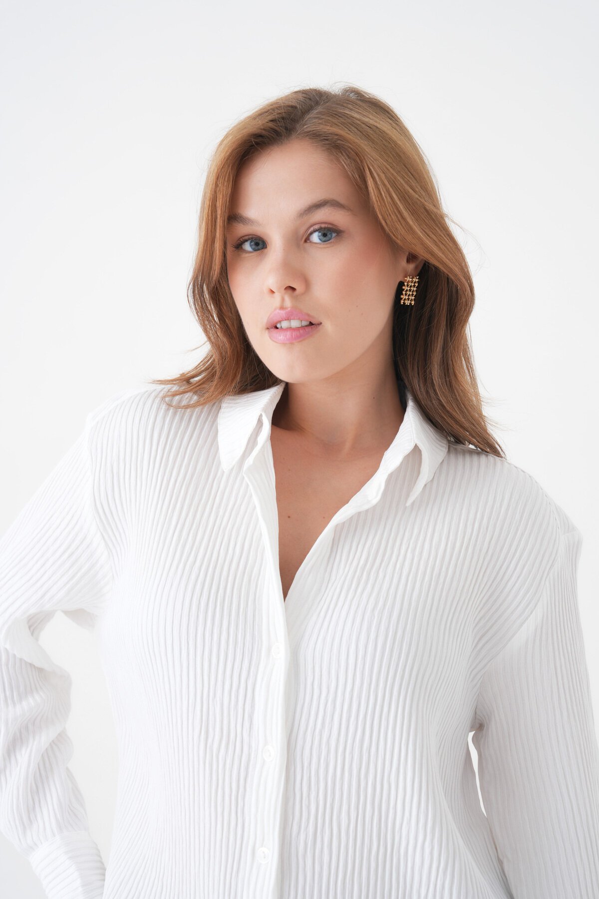 Kadın Gömlek Yaka Önü Düğmeli Düz Uzun Kol Rahat Kalıp Curve Büyük Bedeb Yazlık Gömlek