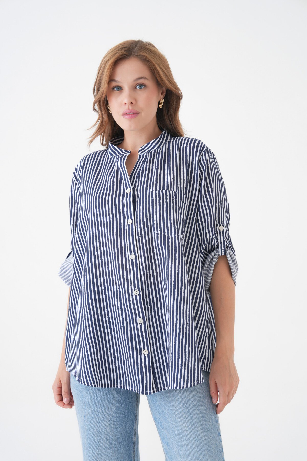 Kadın Hakim Yaka Geniş Kalıp Tesettüre Uygun Çizgili Spor Şık Curve Gömlek