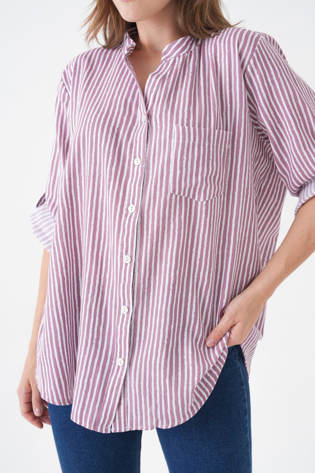 Kadın Hakim Yaka Geniş Kalıp Tesettüre Uygun Çizgili Spor Şık Curve Gömlek