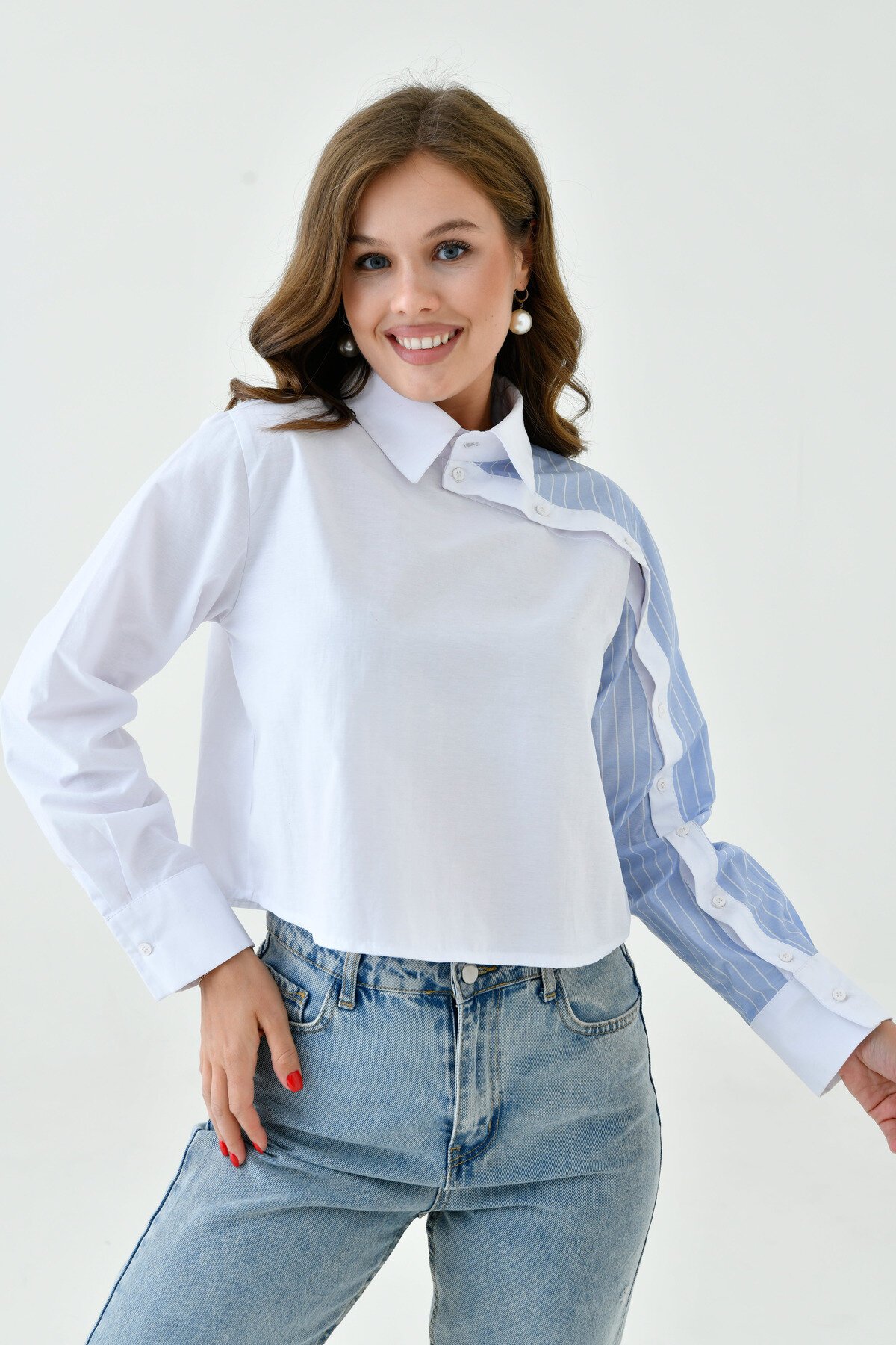 Kadın Özel Tasarım Yaka Kol Düğmeli Çizgi Garnili Crop Boy Bluz Gömlek