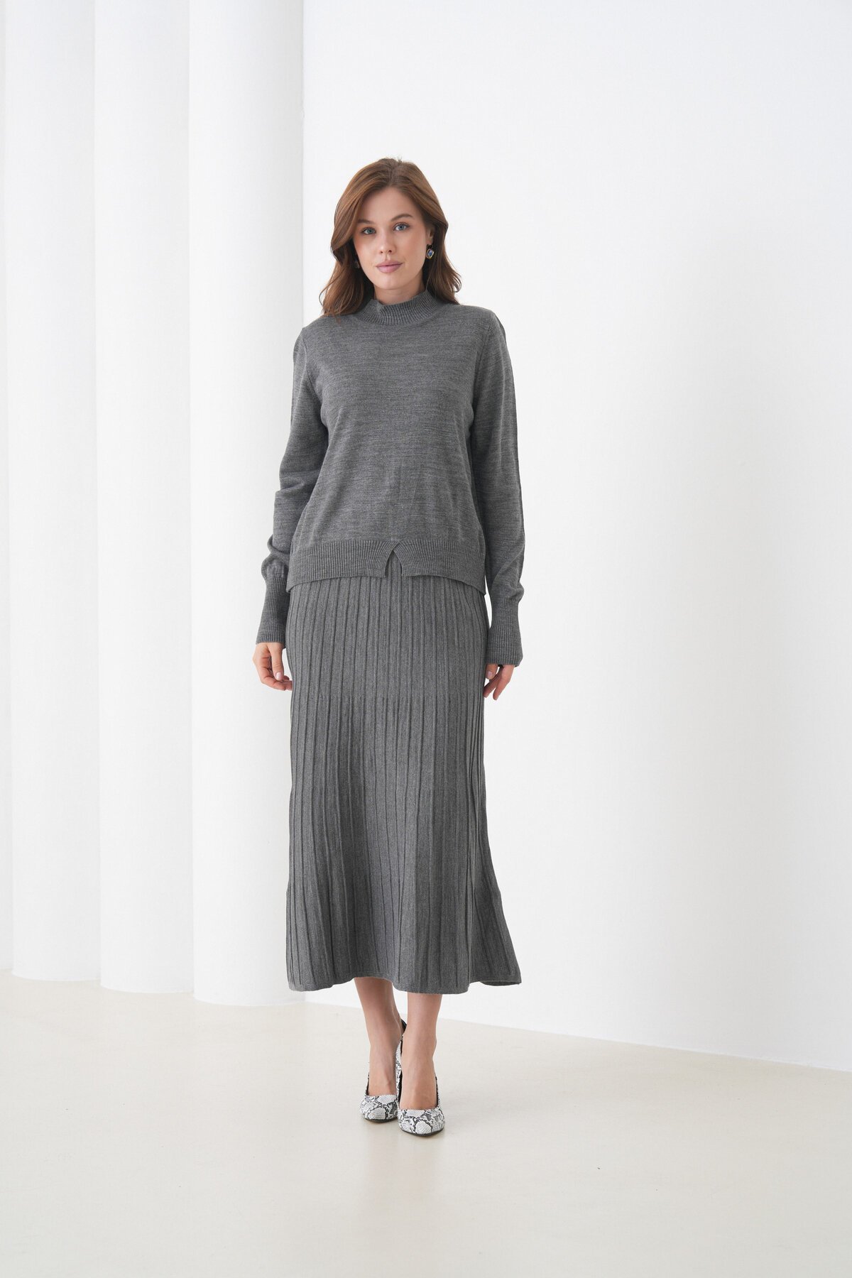 Kadın Pileli Etek Kazağı V Tasarım Tesettüre Uygun Örgü Triko Etek Kazak Takım