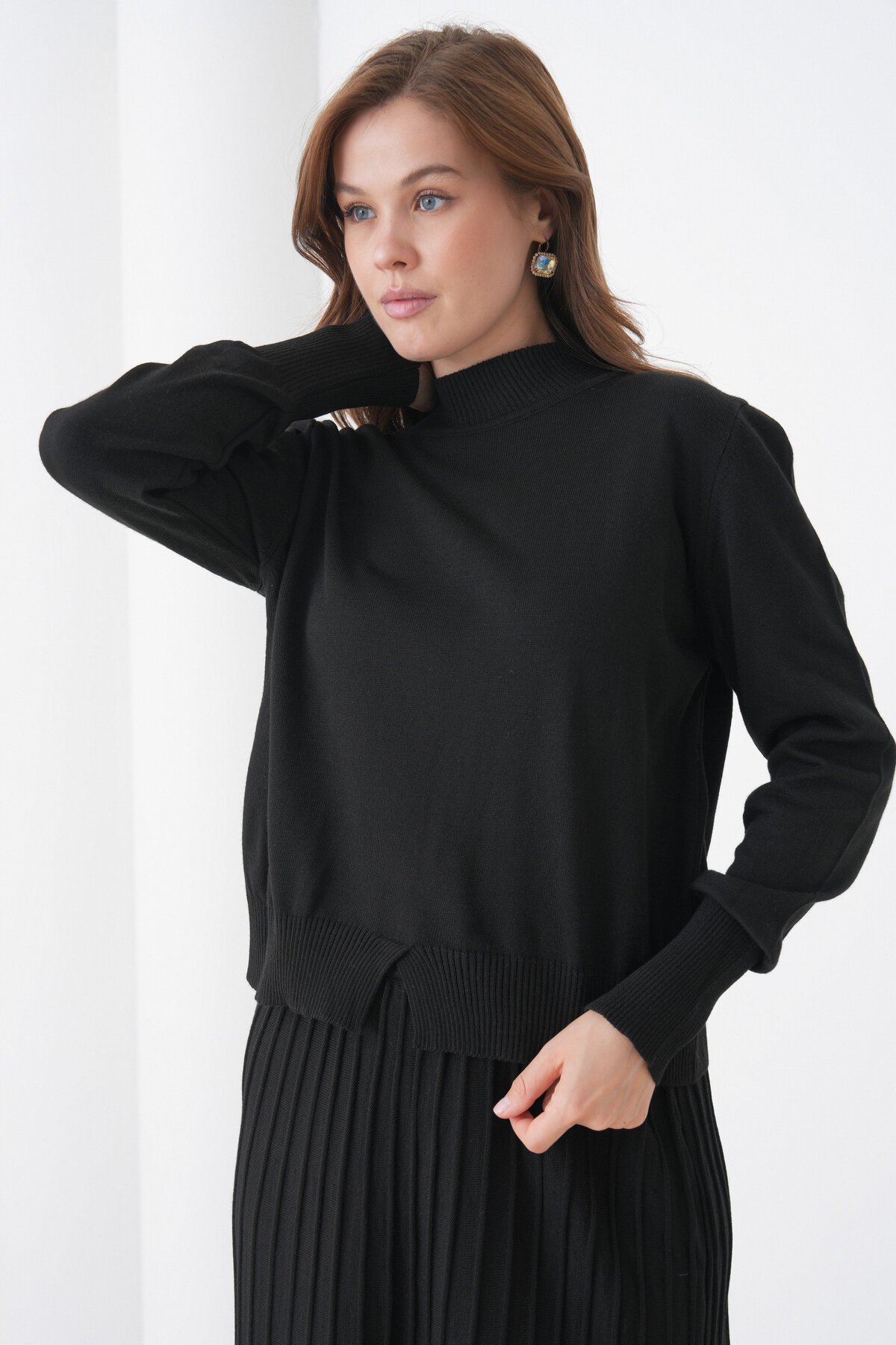 Kadın Pileli Etek Kazağı V Tasarım Tesettüre Uygun Örgü Triko Etek Kazak Takım