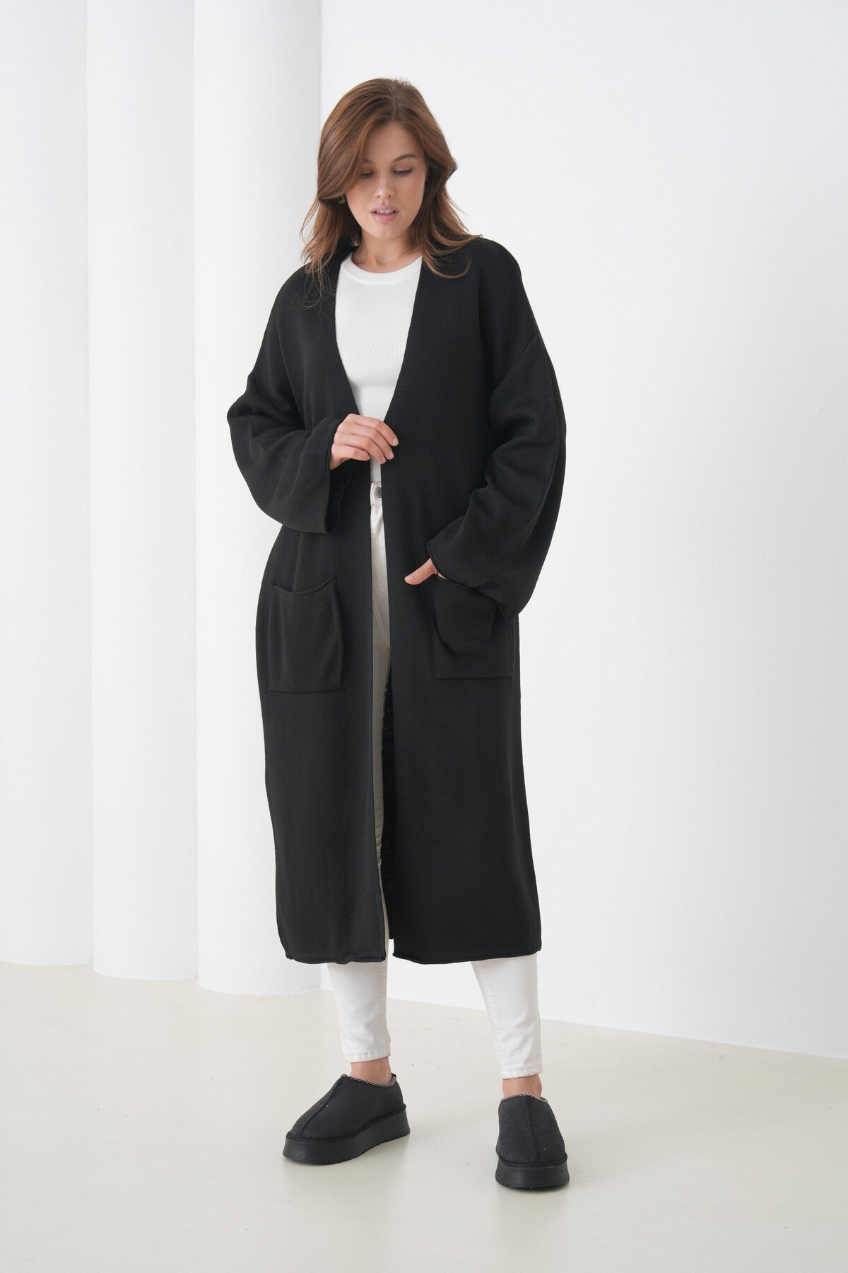 Kadın Tesettüre Uygun Maxi Boy Uzun Kol Cepli Spor Şık Triko Ceket