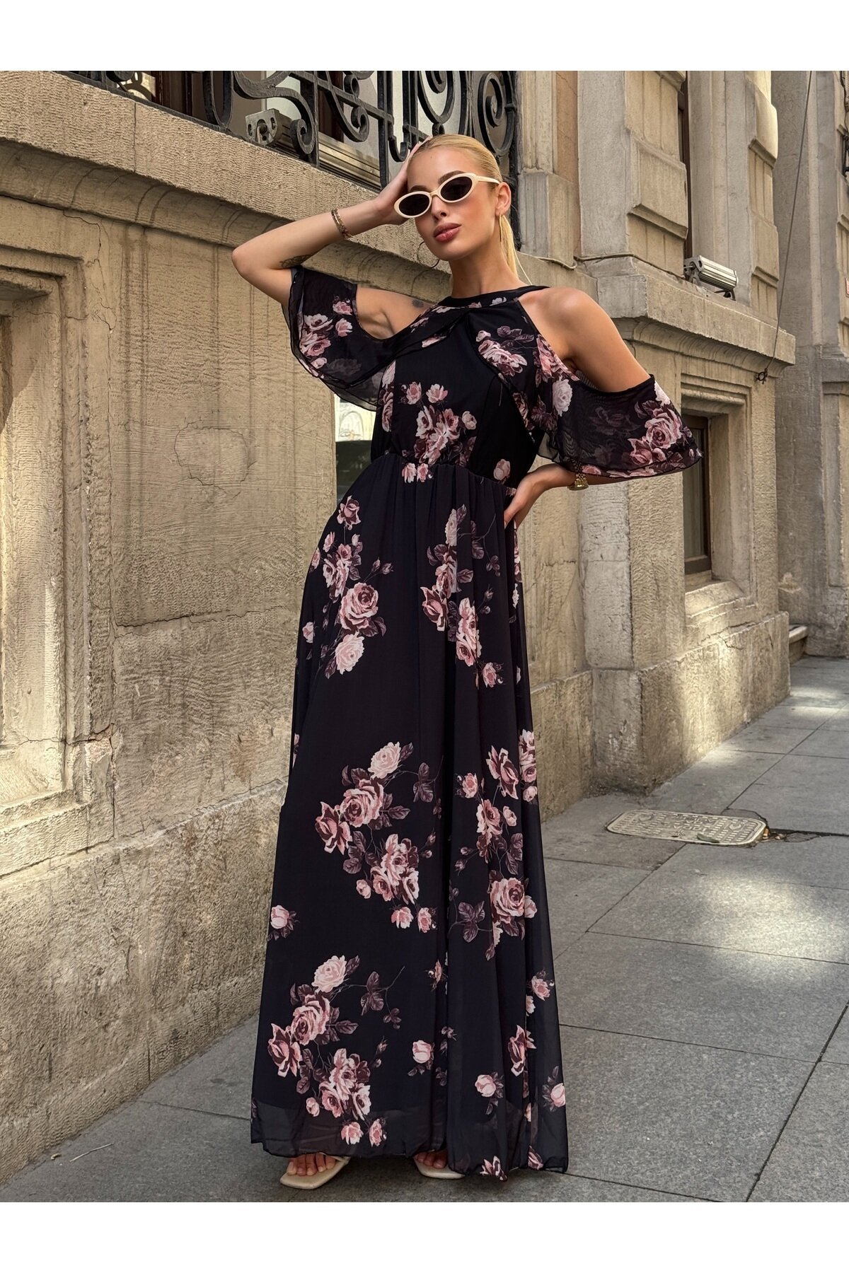 Kadın Tül Detaylı Omzu Açık Şık Rahat Kalıp Büyük Beden Abiye Elbise