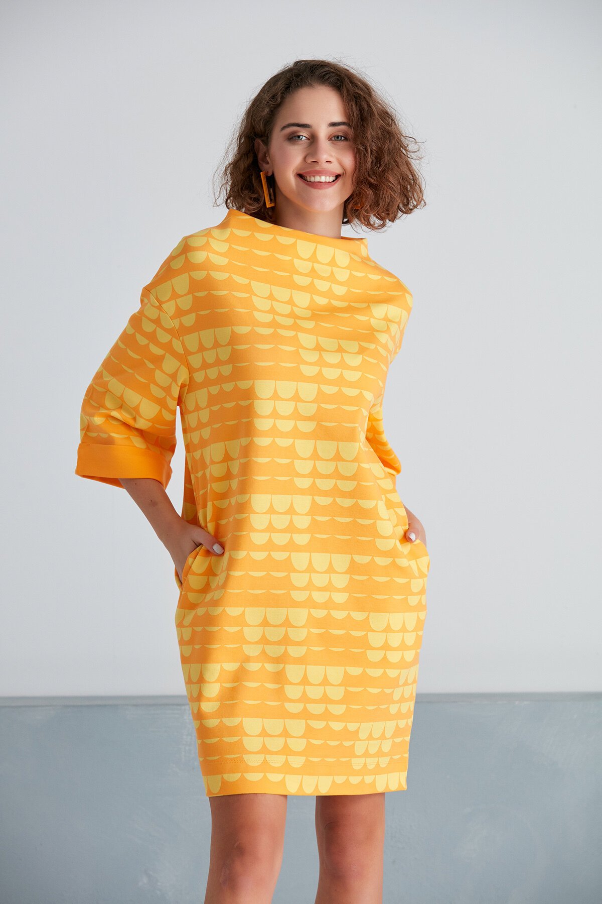 Kadın Turuncu Sarı Geometrik Desenli Oversize Büyük Beden Curve Spor Şık Elbise