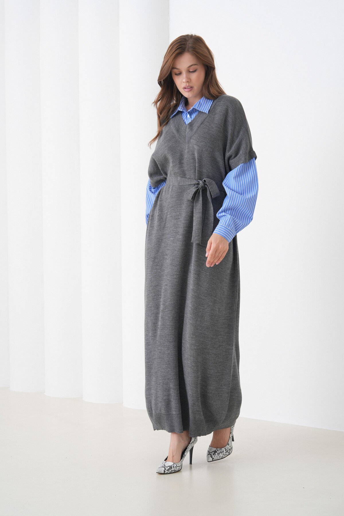 Kadın Uzun Kol Gömlek Yaka İçi Gömlekli Triko Kuşaklı Triko Spor Şık Elbise