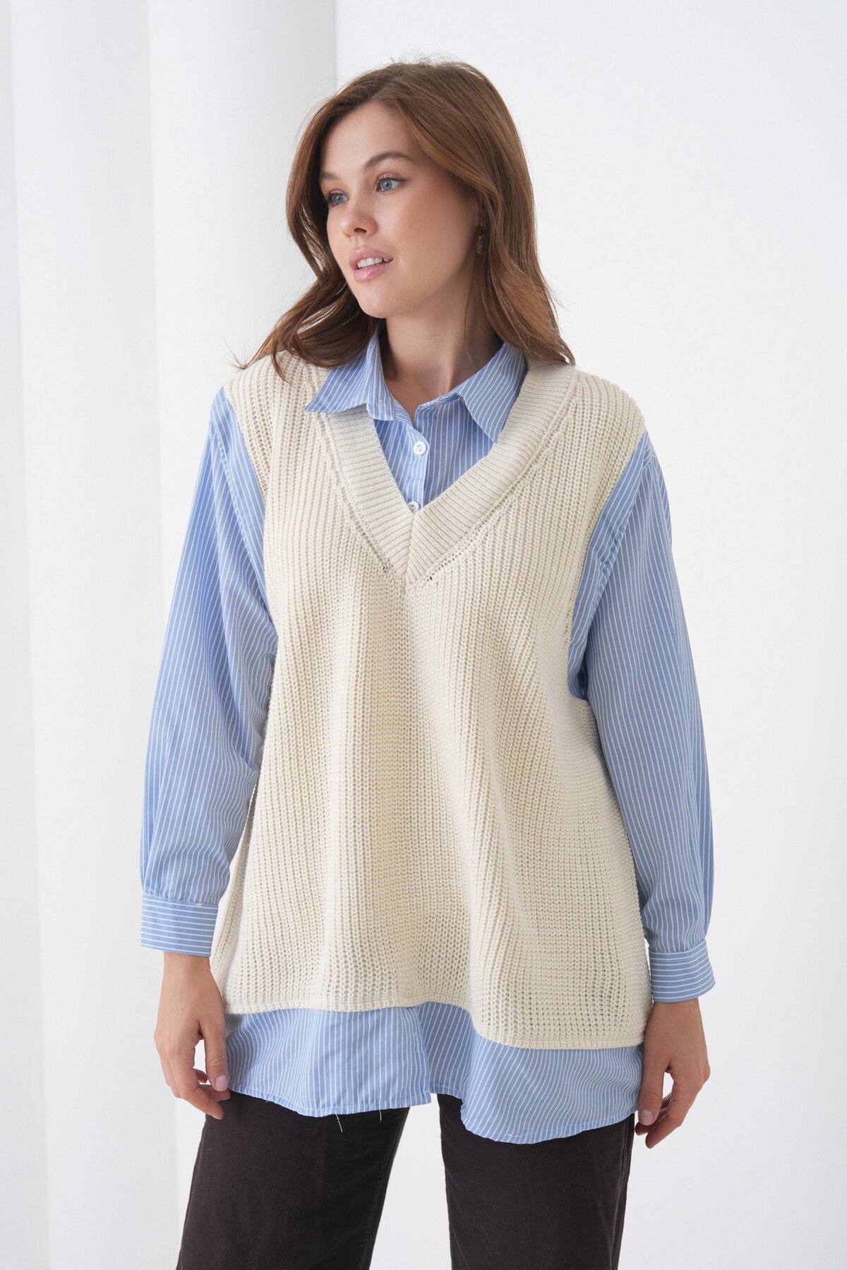 Kadın Uzun Kol Gömlek Yaka İçi Gömlekli Triko Yelekli Spor Şık Gömlek Kazak