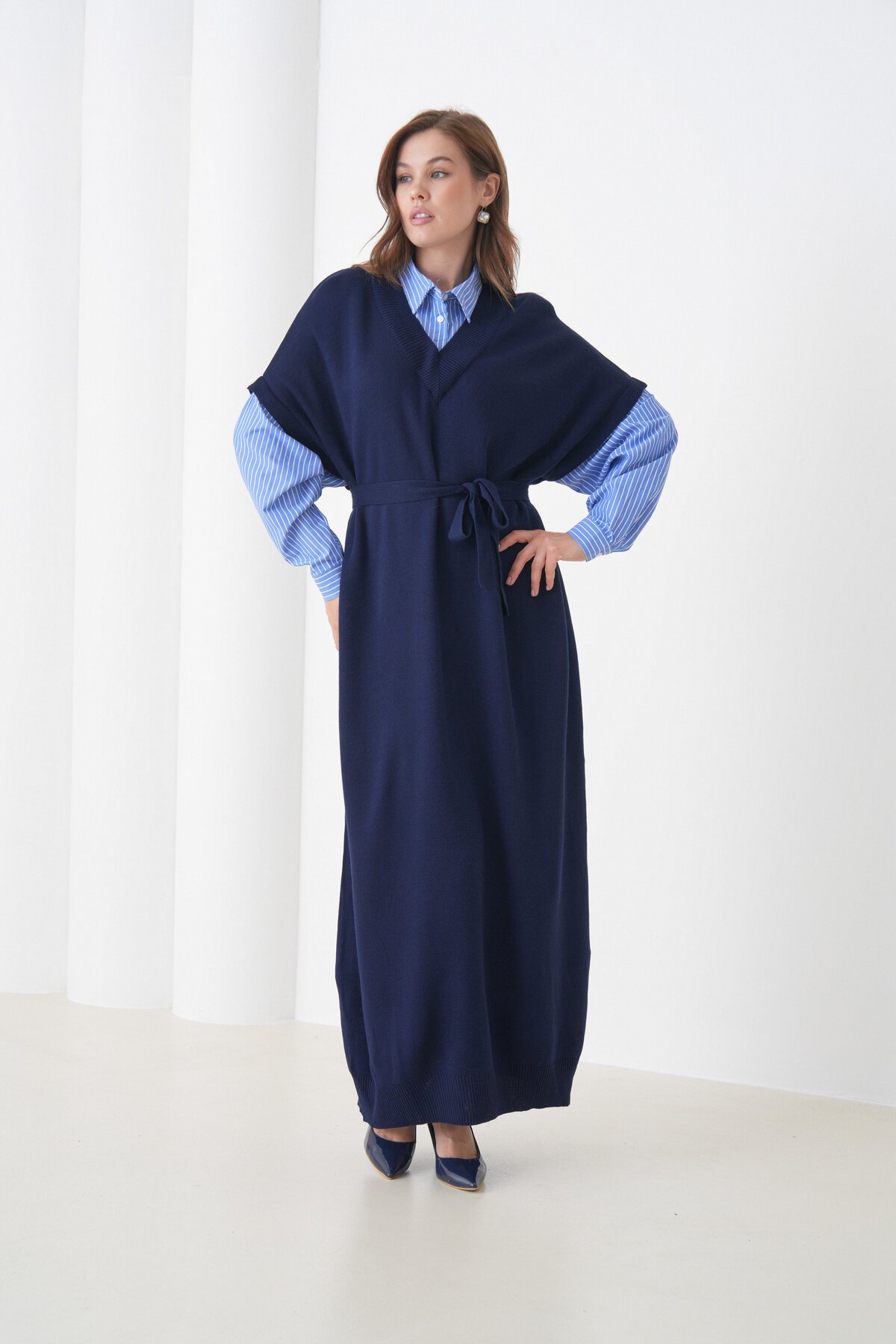 Kadın Uzun Kol Gömlek Yaka İçi Gömlekli Triko Kuşaklı Triko Spor Şık Elbise