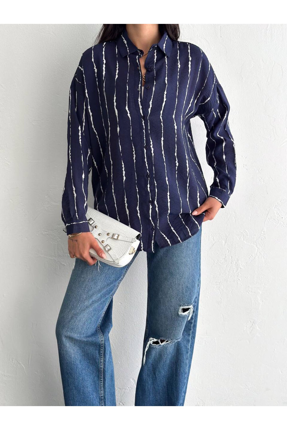 Kadın Uzun Kol Tesettüre Uygun Rahat Pamuk Spor Şık Casual Oversize Gömlek