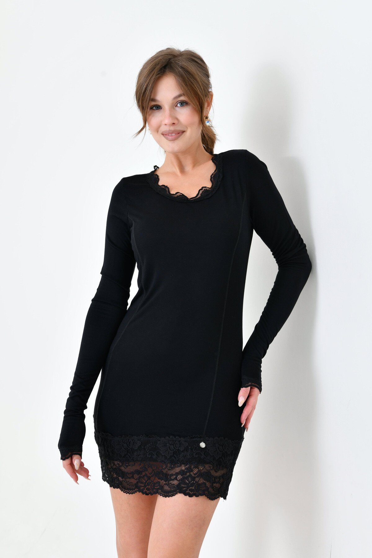 Kadın Viskon Dantel Detaylı Uzun Kol Curve Spor Şık Bluz Tunik