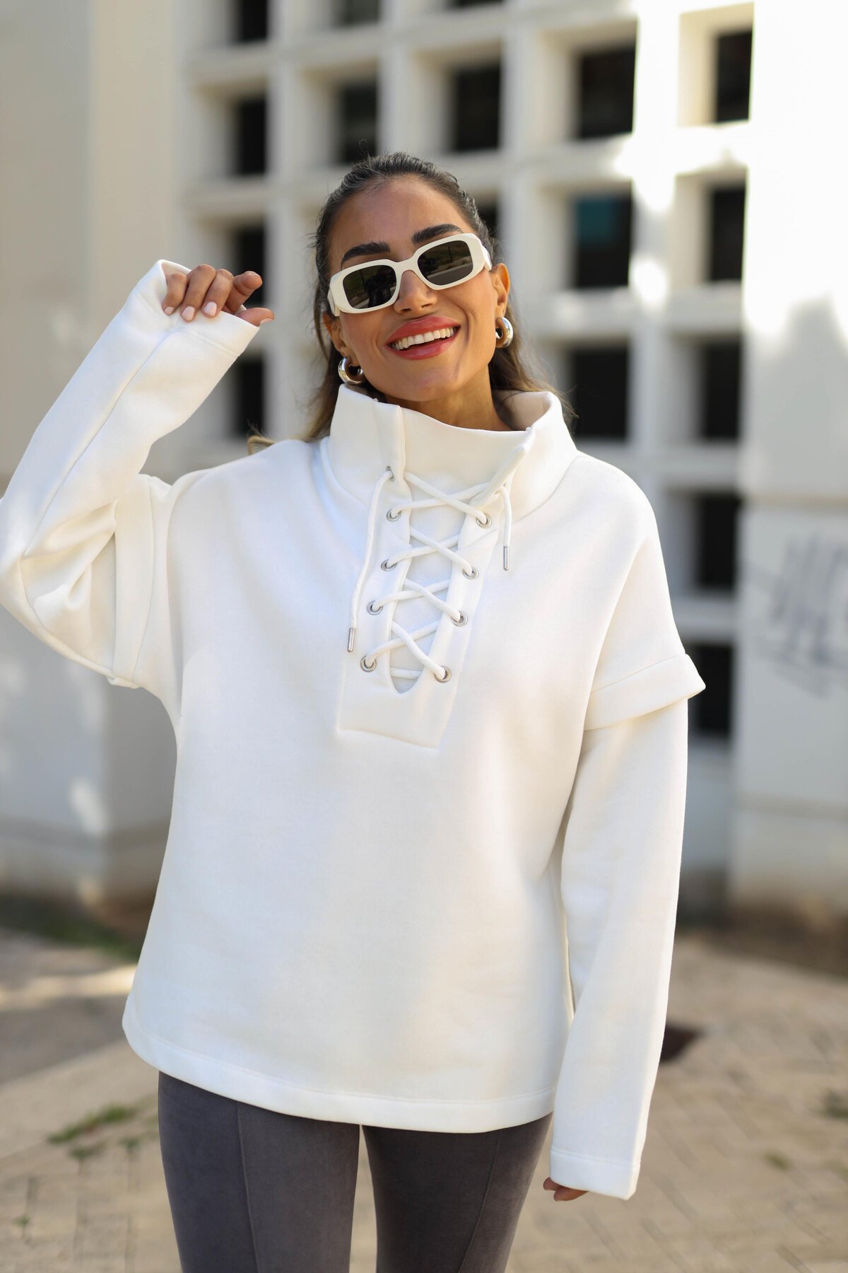 Kadın Yakası Bağcıklı Scuba Oversize Spor Şık Tasarım Sweatshirt