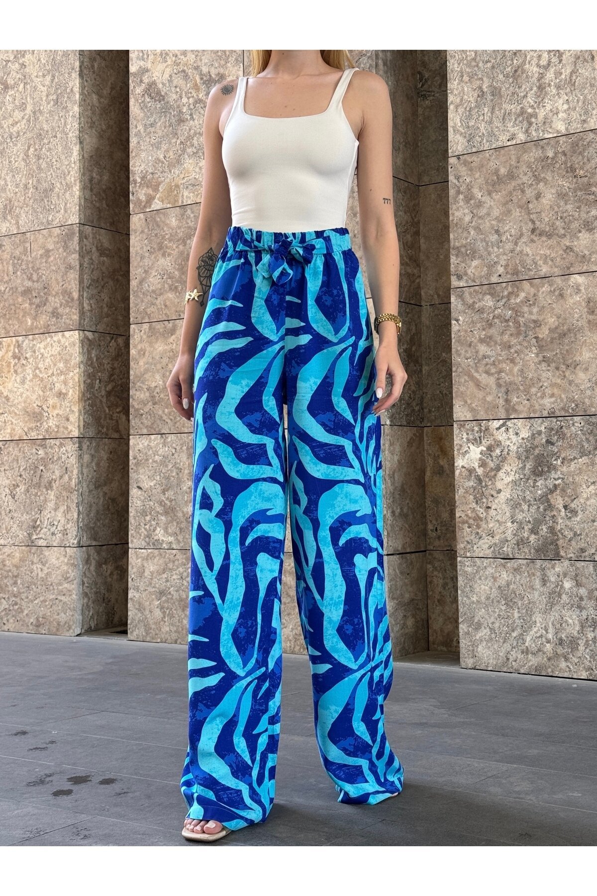 Kadın Yüksek Bel Kuşaklı Desenli %100 Viscose Pamuk Geniş Paça Şık Casual Büyük Beden Curve Pantolon