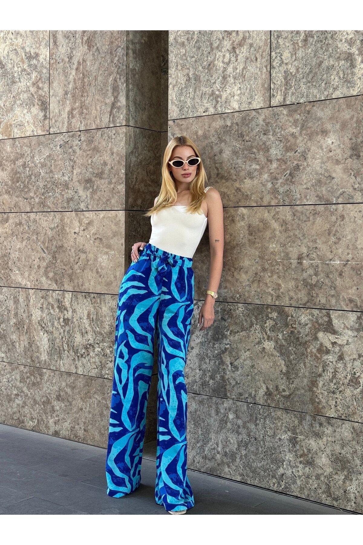 Kadın Yüksek Bel Kuşaklı Desenli %100 Viscose Pamuk Geniş Paça Şık Casual Büyük Beden Curve Pantolon