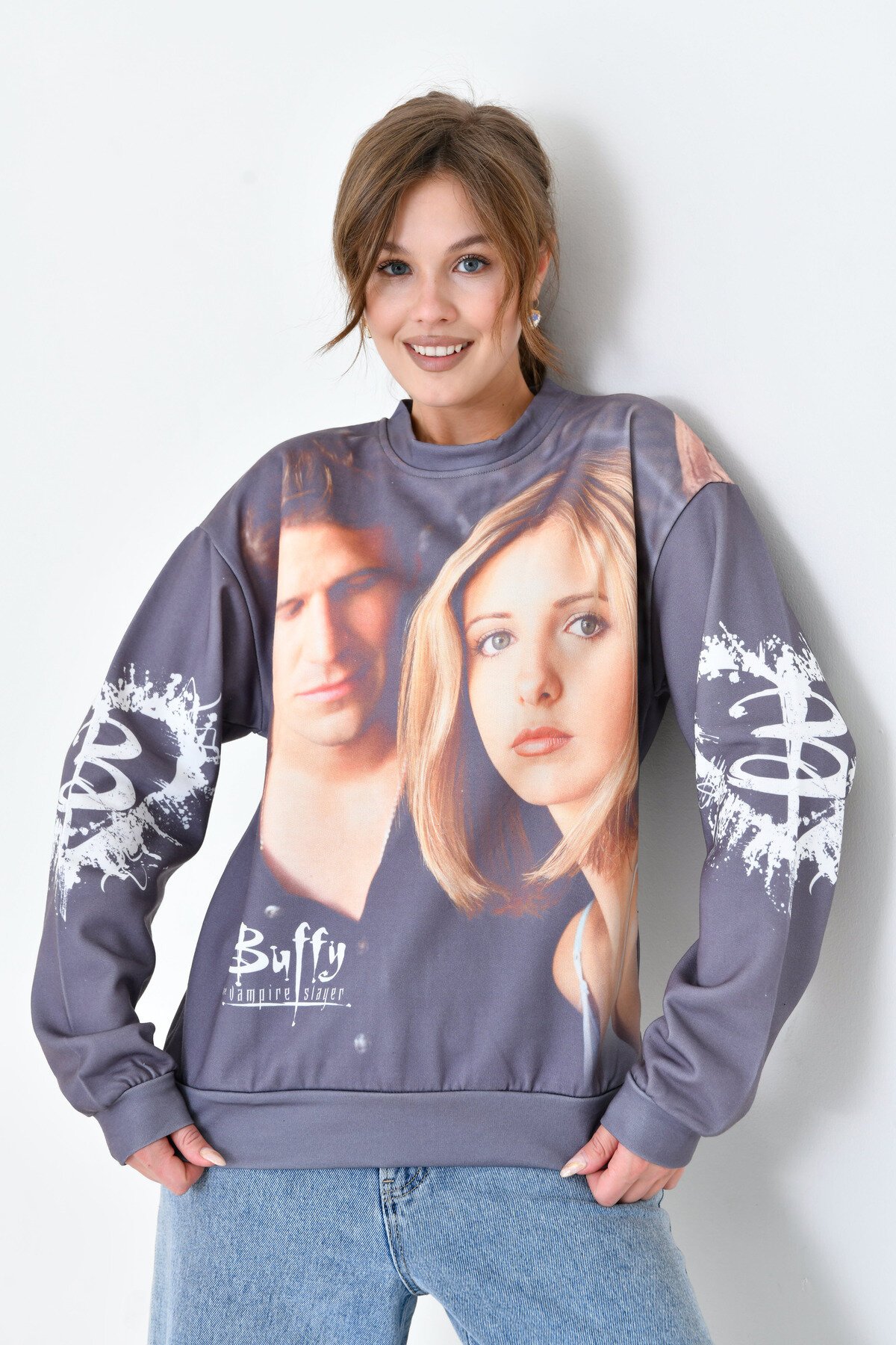 Kadın Yüz Baskılı Oversize Geniş Kalıp Desenli Curve Sweatshirt