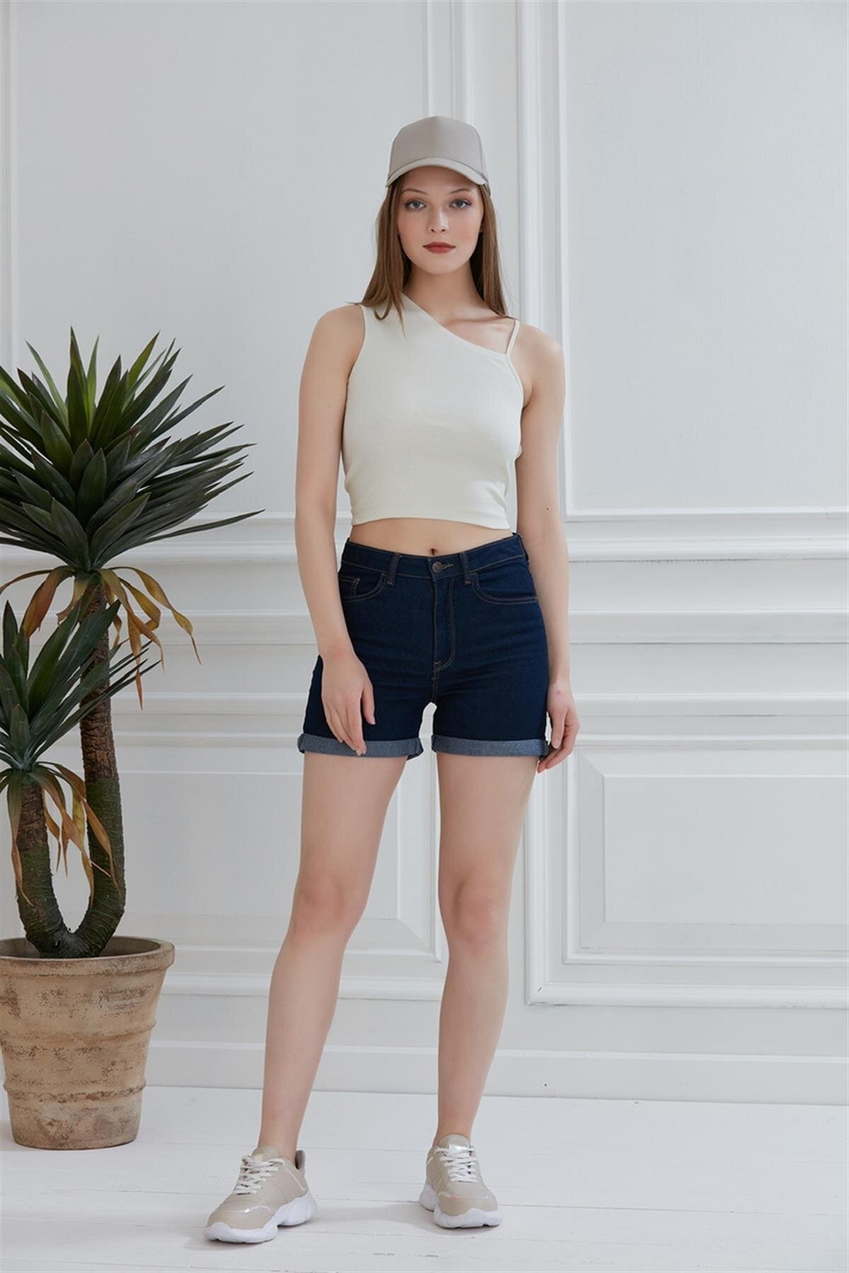 Pikkaonline Kadın Sırtı Açık Şık Croptop