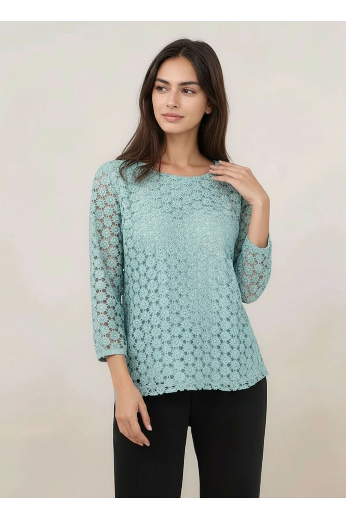 Kadın Bisiklet Yaka Truvakar Kol Çiçek Güpürlü Büyük Beden Curve Bluz