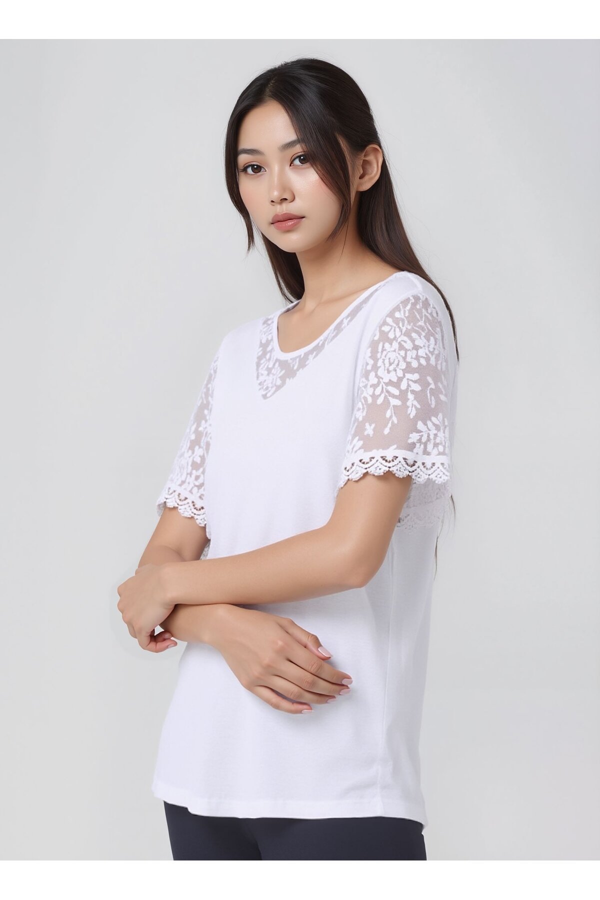 Kadın Bisiklet Yaka Yarım Dantel Kol ve Yaka Detay Viskon Büyük Beden Curve Bluz