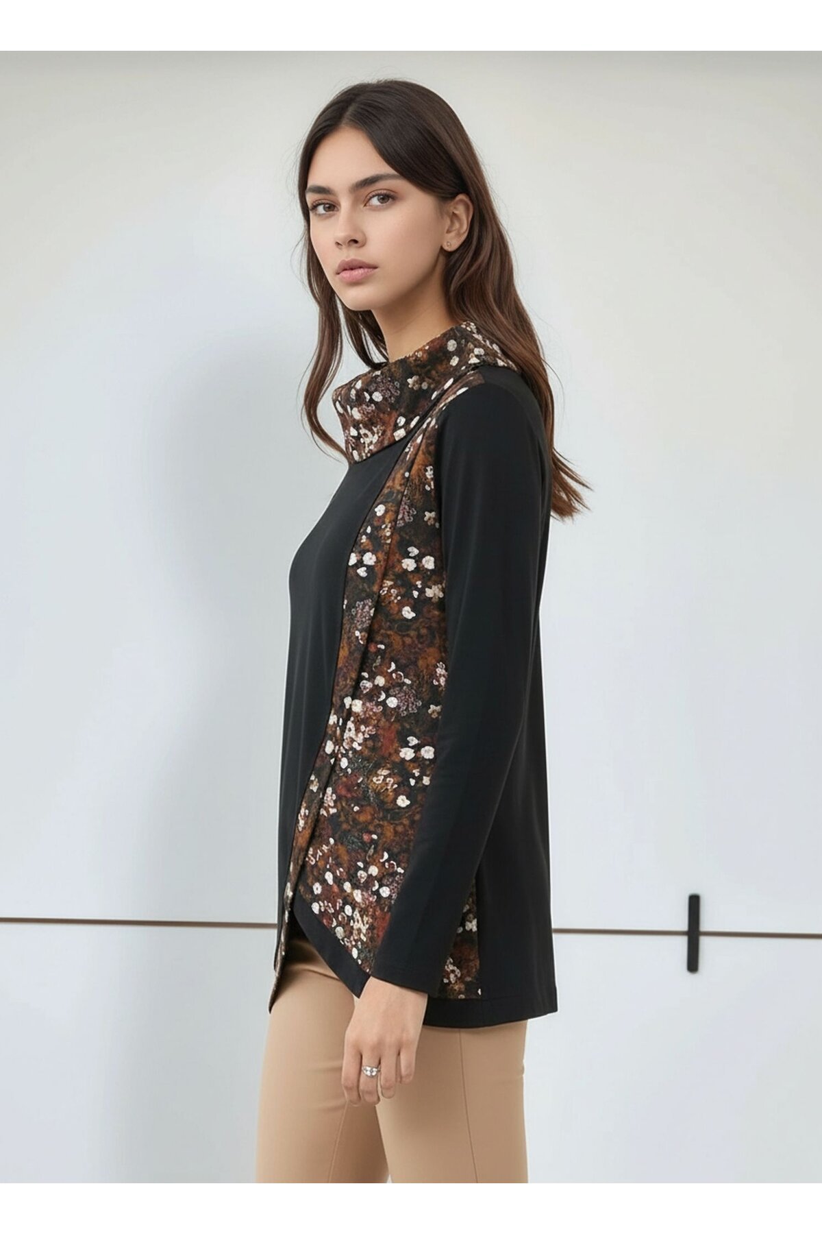 Kadın Degaje Yaka Çiçek Desenli Asimetrik Kesim Uzun Kol Spor Şık Curve Büyük Beden Bluz