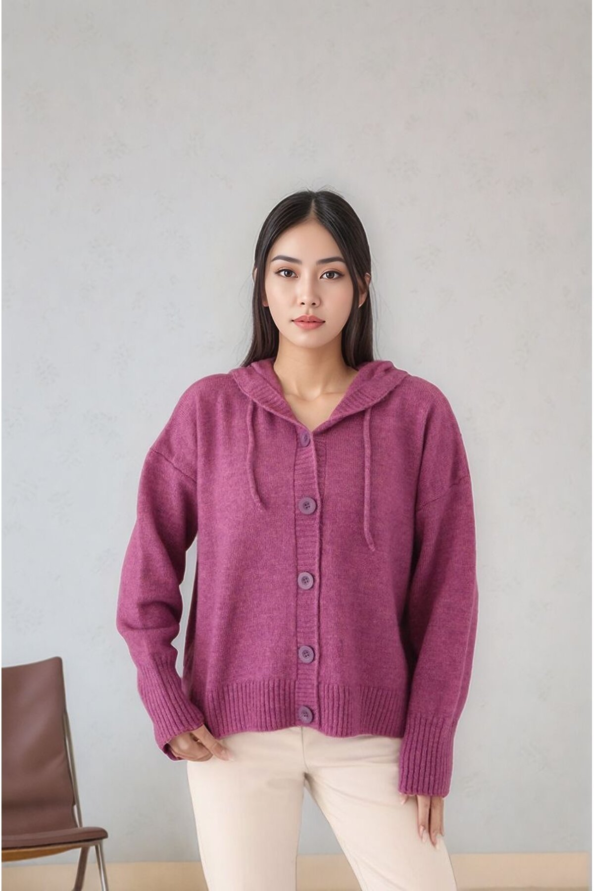 Kadın Kapüşonlu Önden Düğmeli Yumoş Triko Spor Şık Tesettüre Uygun Kışlık Ceket