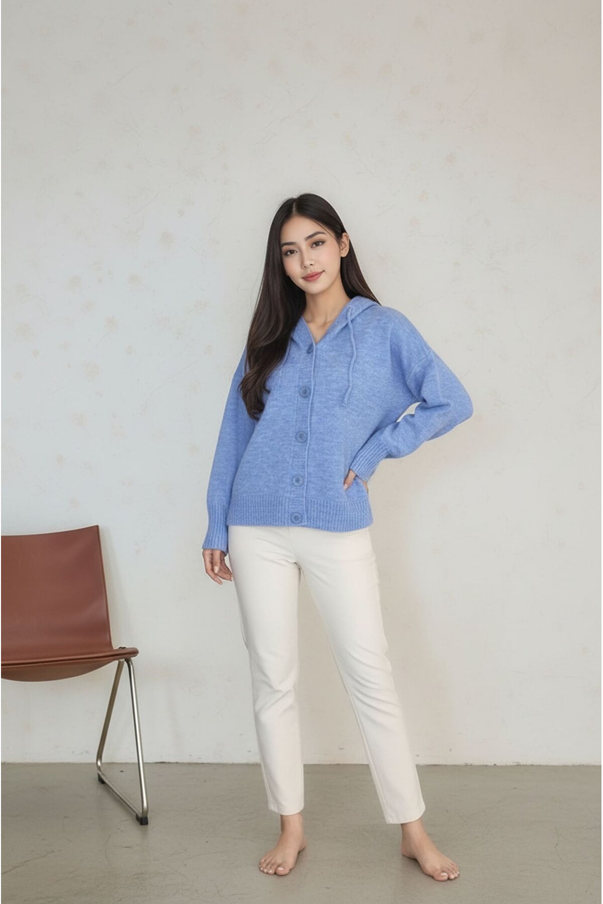 Kadın Kapüşonlu Önden Düğmeli Yumoş Triko Spor Şık Tesettüre Uygun Kışlık Ceket