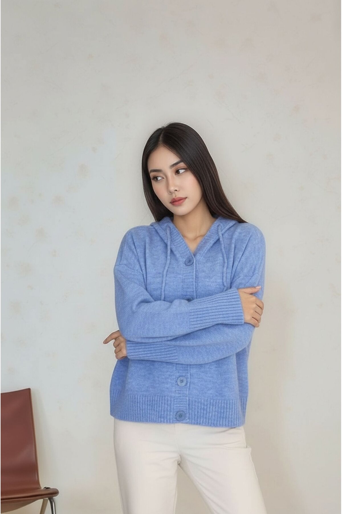 Kadın Kapüşonlu Önden Düğmeli Yumoş Triko Spor Şık Tesettüre Uygun Kışlık Ceket