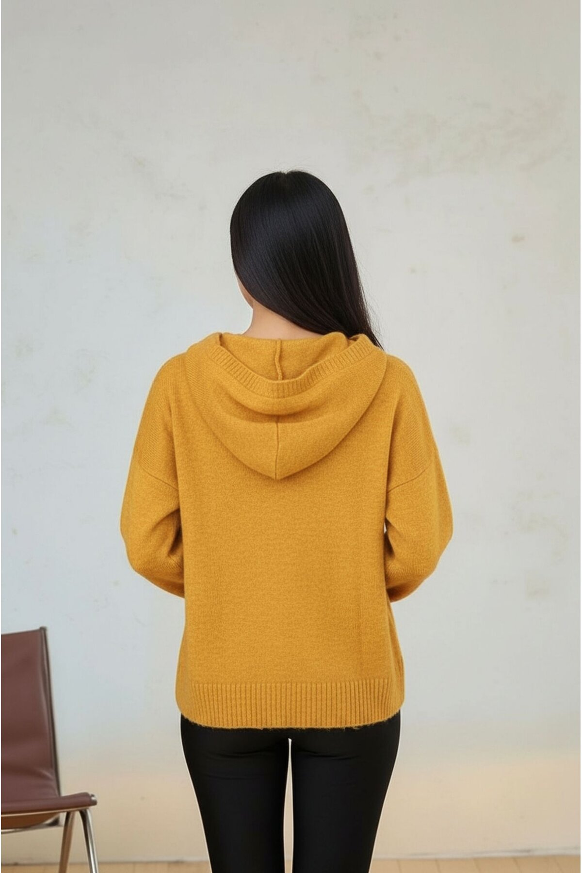 Kadın Kapüşonlu Önden Düğmeli Yumoş Triko Spor Şık Tesettüre Uygun Kışlık Ceket