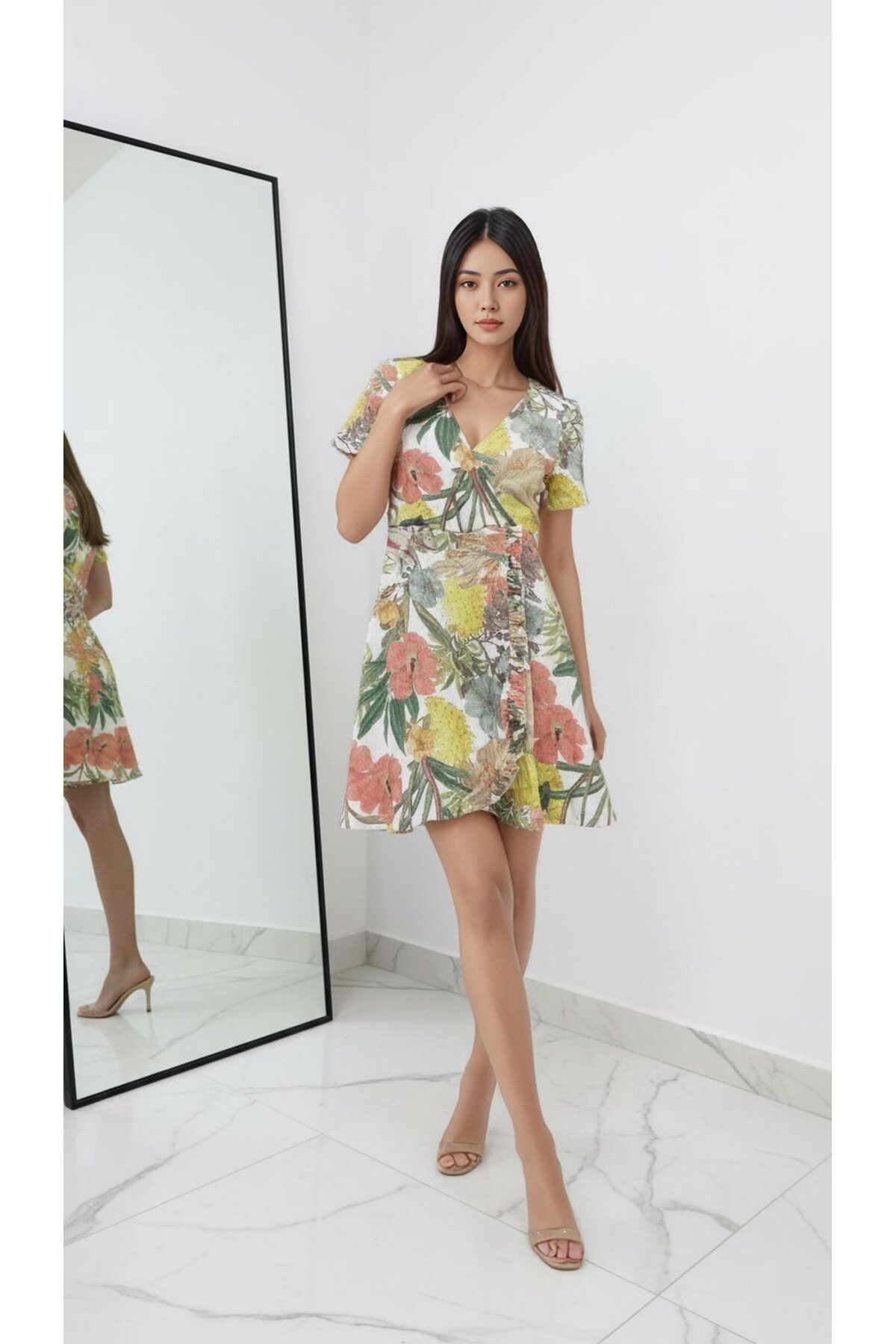 Kadın Kruvaze Yaka Volanlı Etek Bele Oturan Desenli Casual Şık  Mini Elbise
