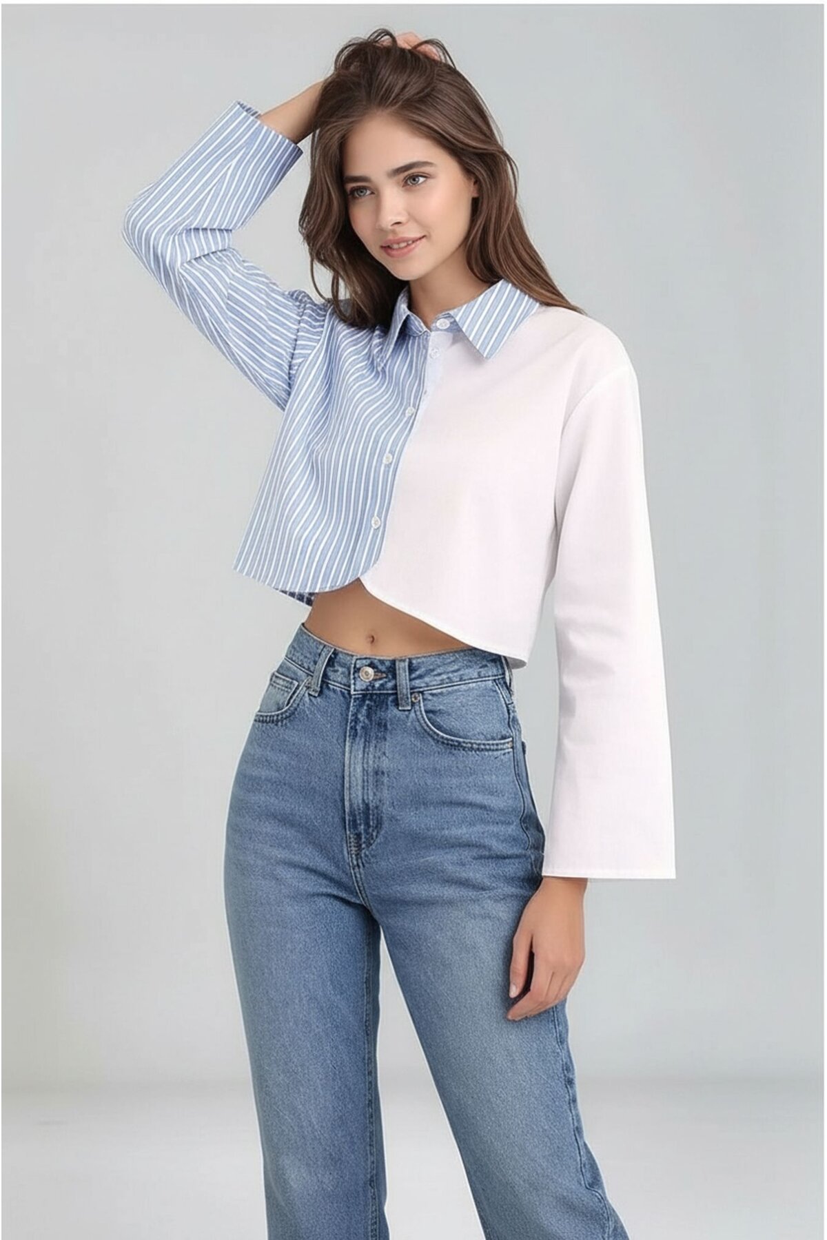 Kadın Özel Tasarım Asimetrik Kesim Düğmeli Çizgi Garnili Crop Boy Gömlek