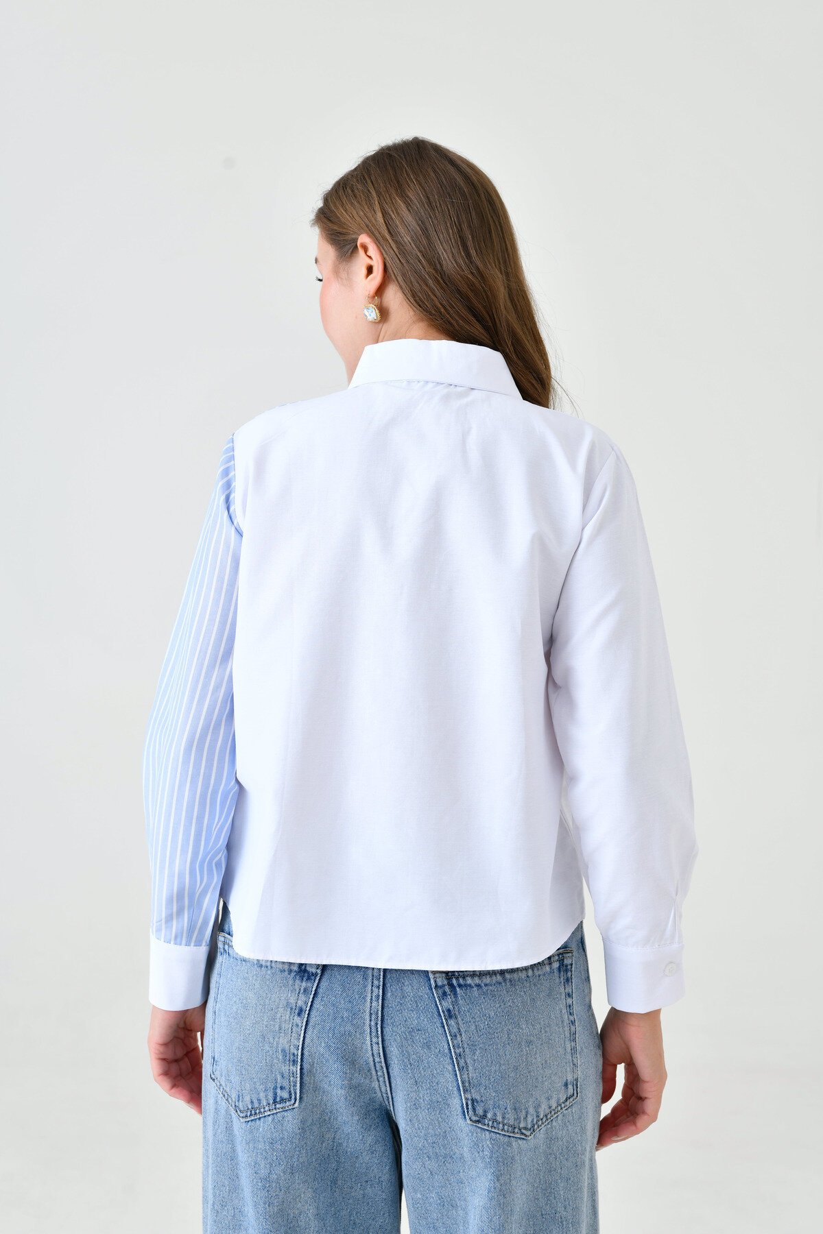 Kadın Özel Tasarım Yaka Kol Düğmeli Çizgi Garnili Tesettüre Uygun Bluz Gömlek