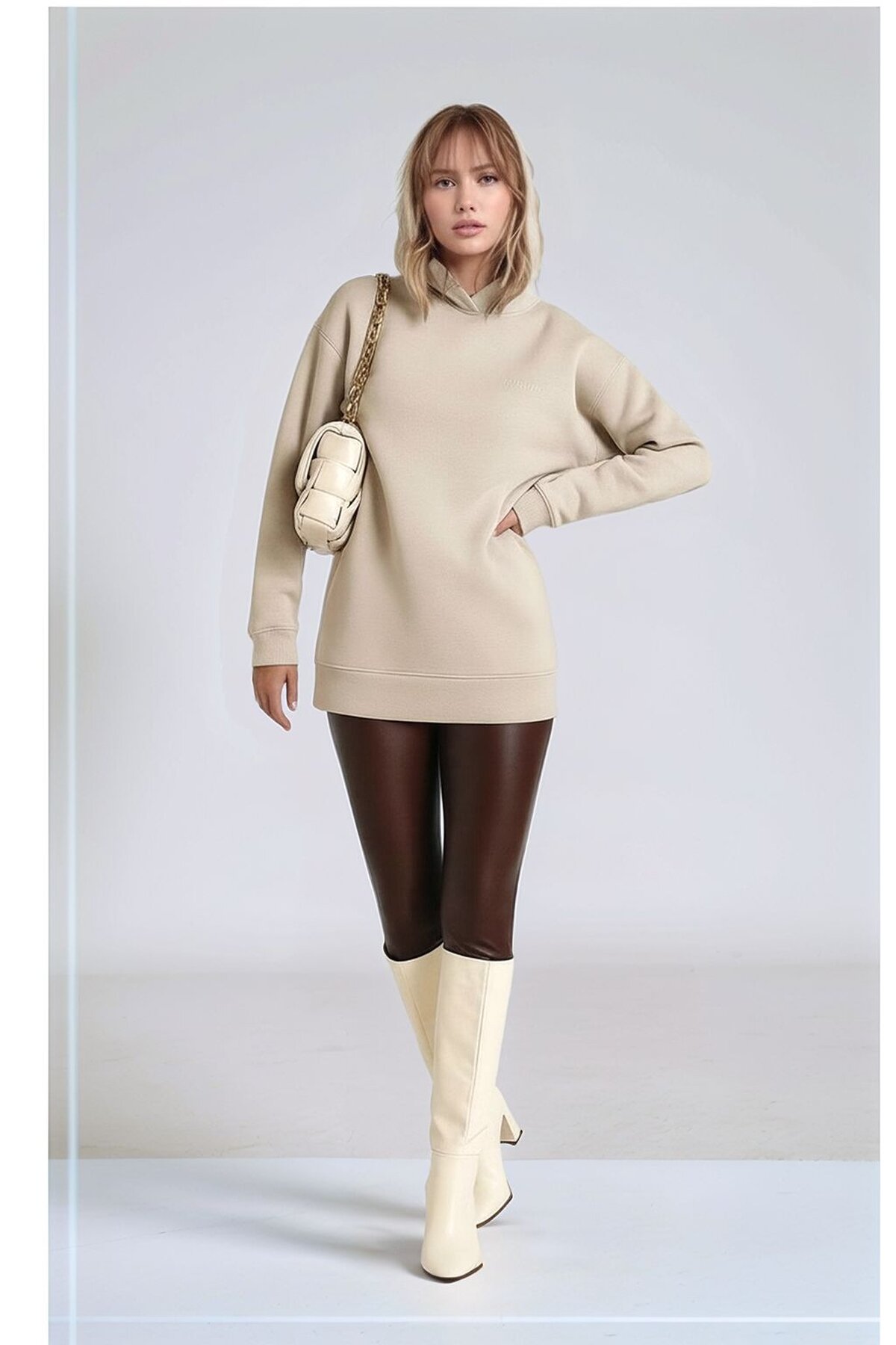 Kadın 3 İplik Kalın Kapüşonlu Oversize Curve Kalıp Uzun Kol Sweatshirt Kazak