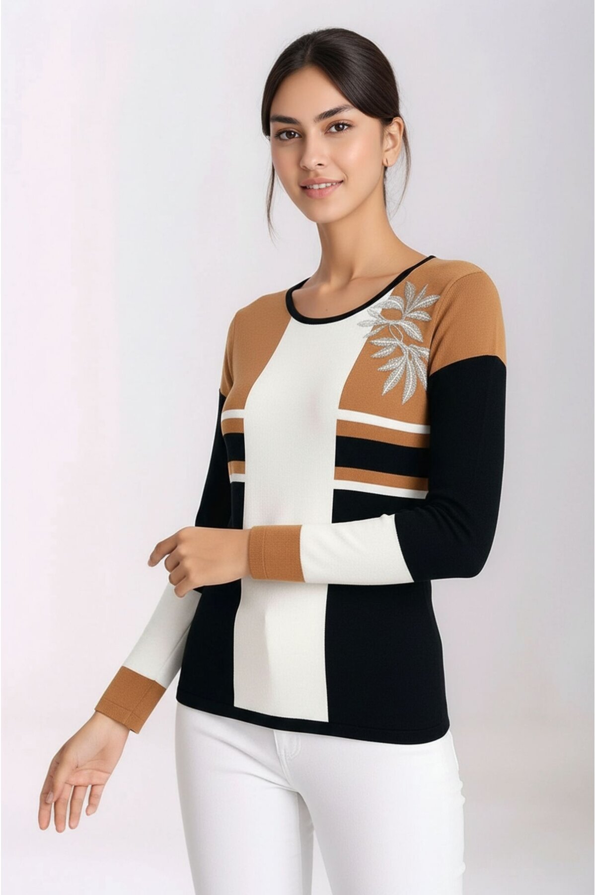 Kadın Üç Renkli Çiçek Desenli Taş Detaylı Premimum Kalite Şık Curve Anne Büyük Beden Triko Bluz