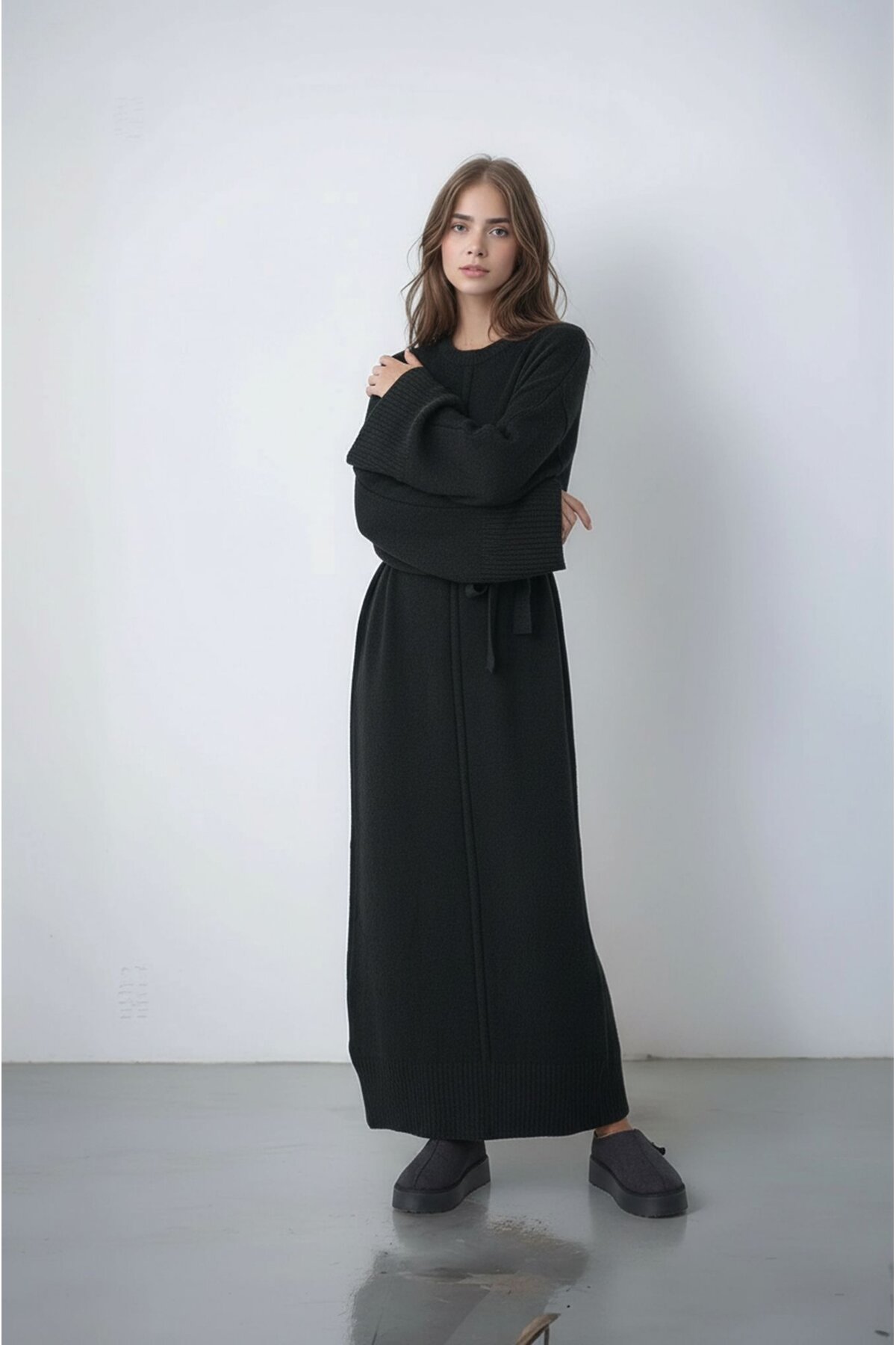 Kadın Uzun Kol Bisiklet Yaka Tesettüre Uygun Dokulu Kuşaklı Triko Spor Şık Maxi Boy Uzun Elbise