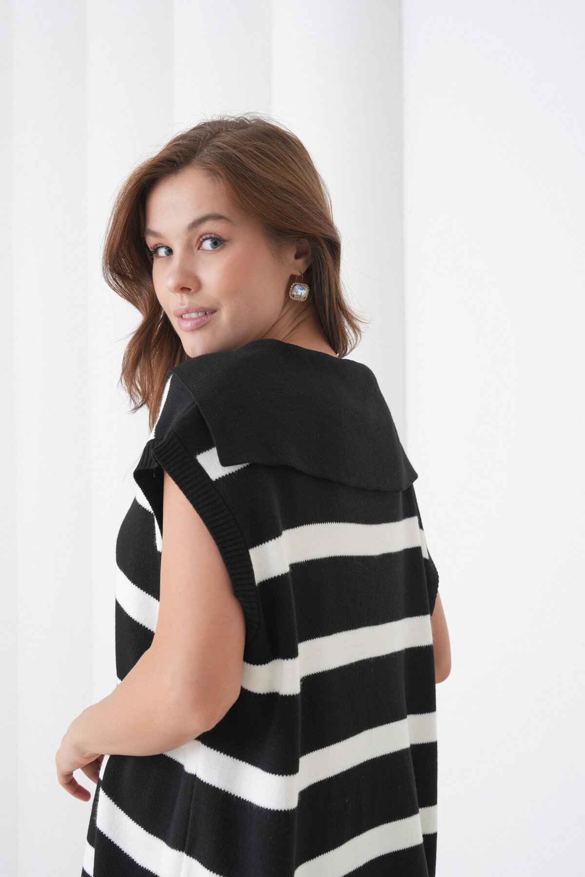 Kadın Kolsuz Gömlek Yaka Triko Tesettüre Uygun Spor Şık Yelek