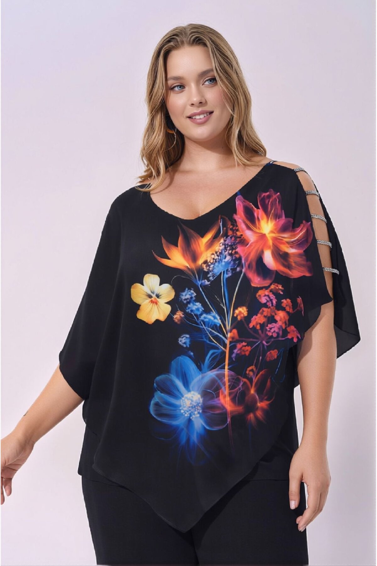Kadın V Yaka Taşlı Şeritli Kol Tasarımlı Asimetrik Şifon Astarlı Tasarım Şık Büyük Beden Curve Bluz