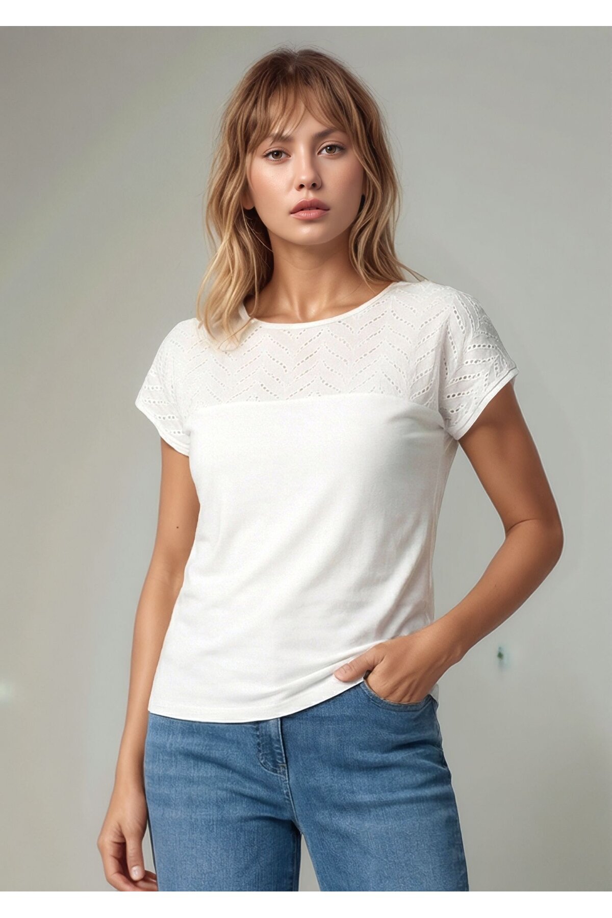 Kadın Yakası Dantel Brode Güpürlü Yarım Kol Spor Şık Curve Viskon Bluz