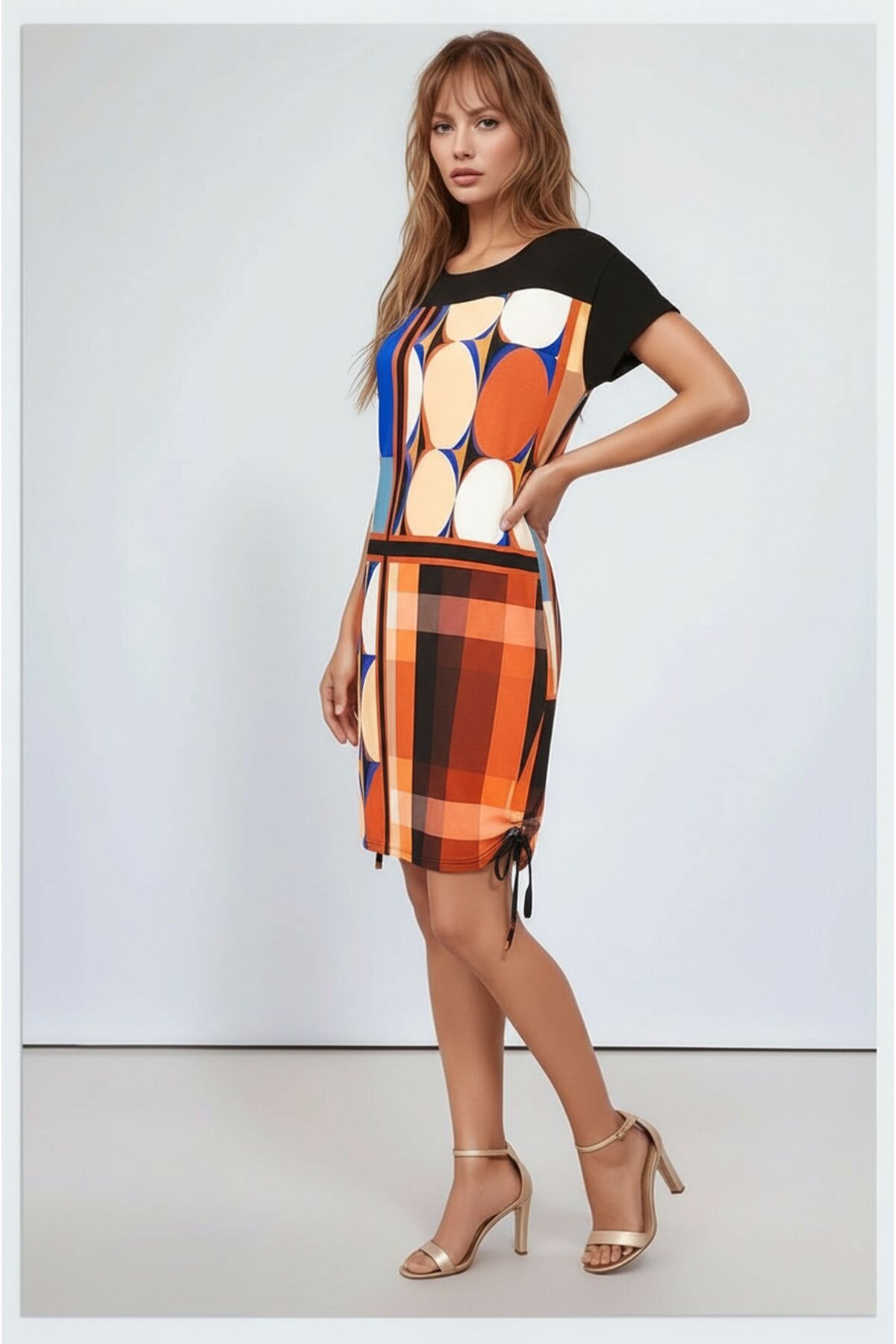 Kadın Yandan Büzgülü Desenli Yarım Kol  Elbise