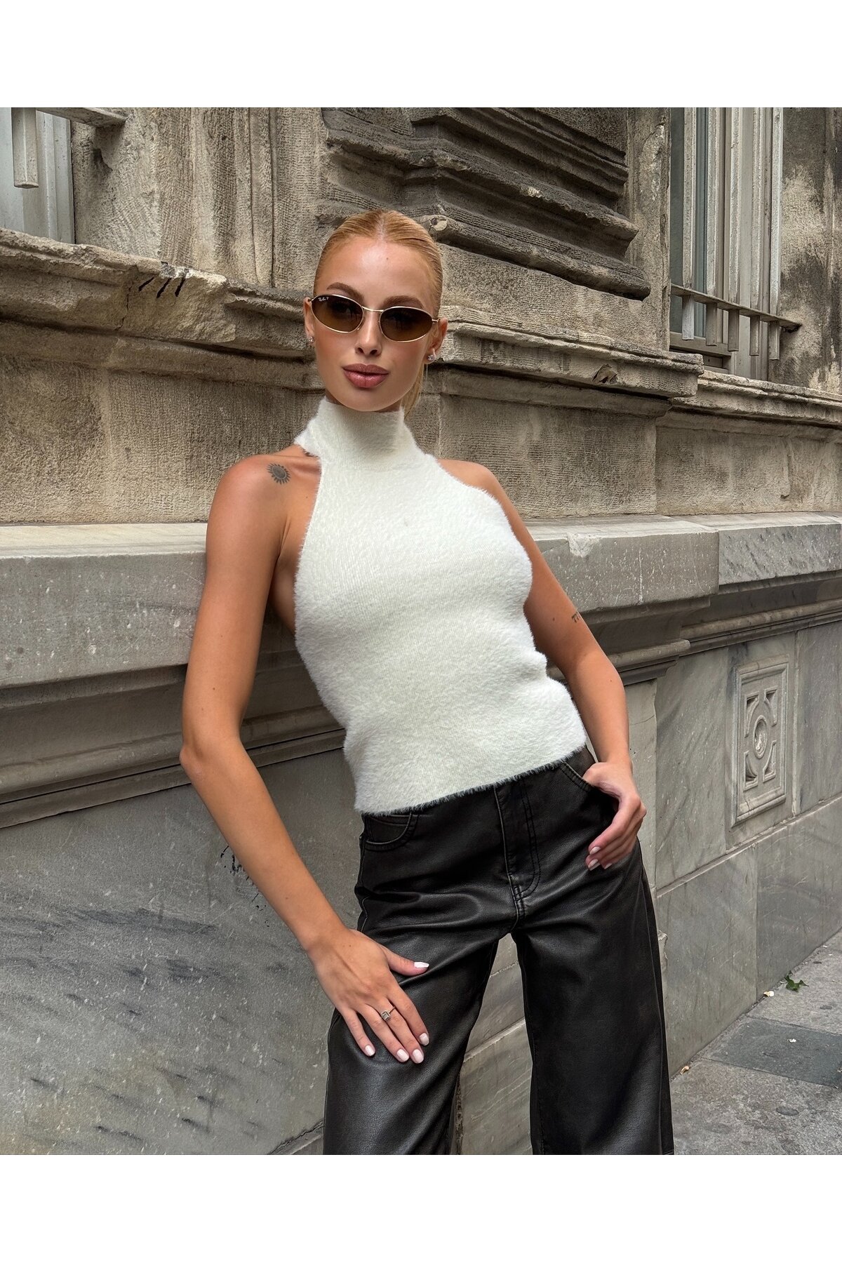 Kadın Yarım Balıkçı Yaka Full Esnek Sakallı Sırt Dekolteli Spor Şık Tasarım Sırtı Açık Bluz