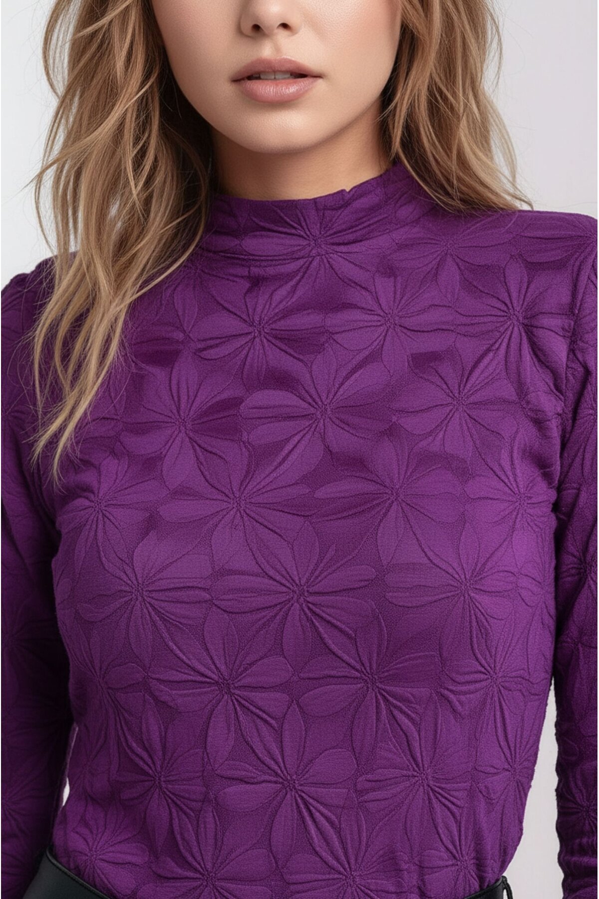 Kadın Yarım Balıkçı Yaka Uzun Kol Kendinden Dokulu Tesettüre Uygun Şık Dokulu Bluz