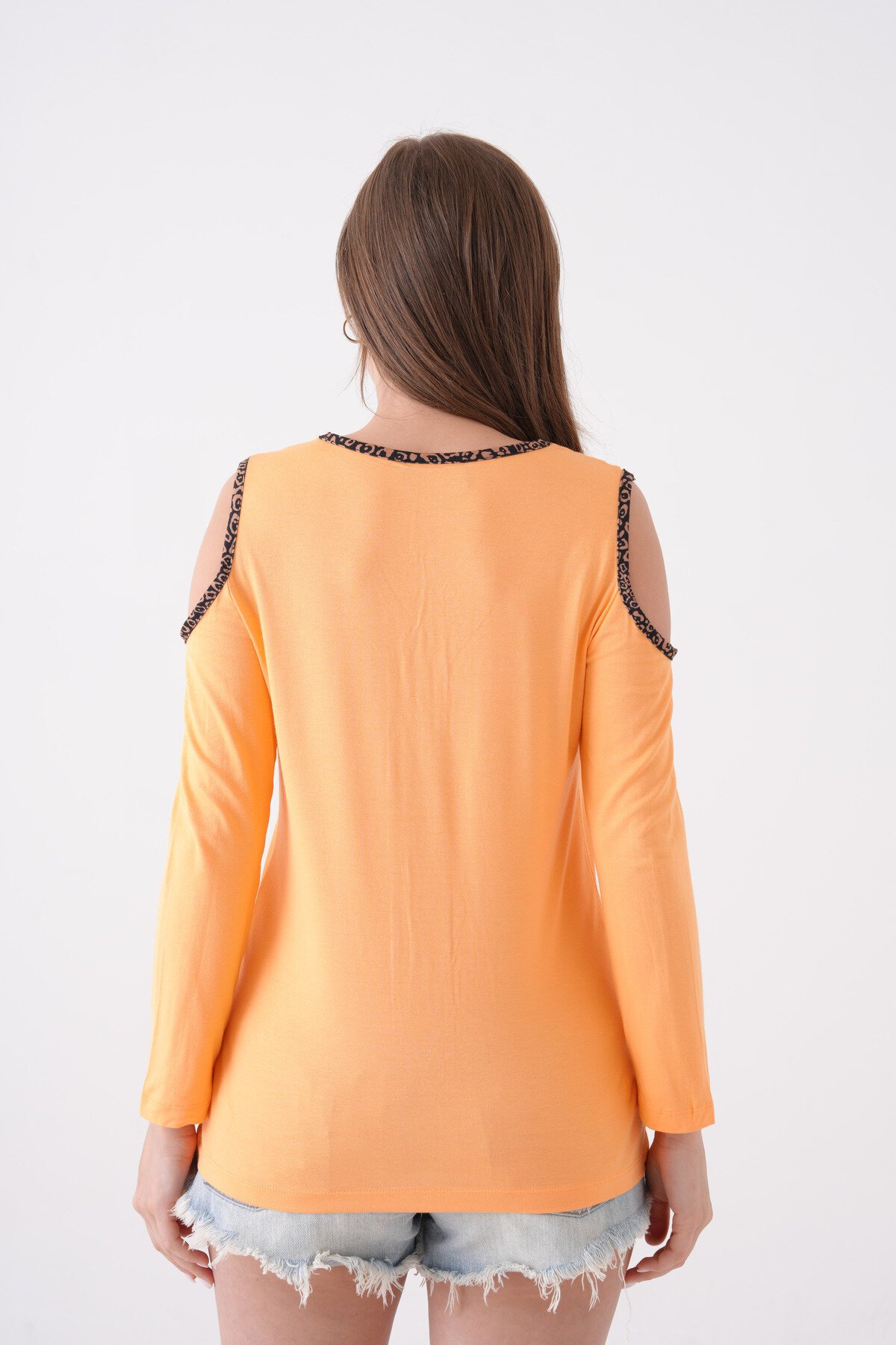 Kadon Omzu Açık Truvakar Kol Leopar Biyeli Rahat Kalıp Spor Şık Bluz