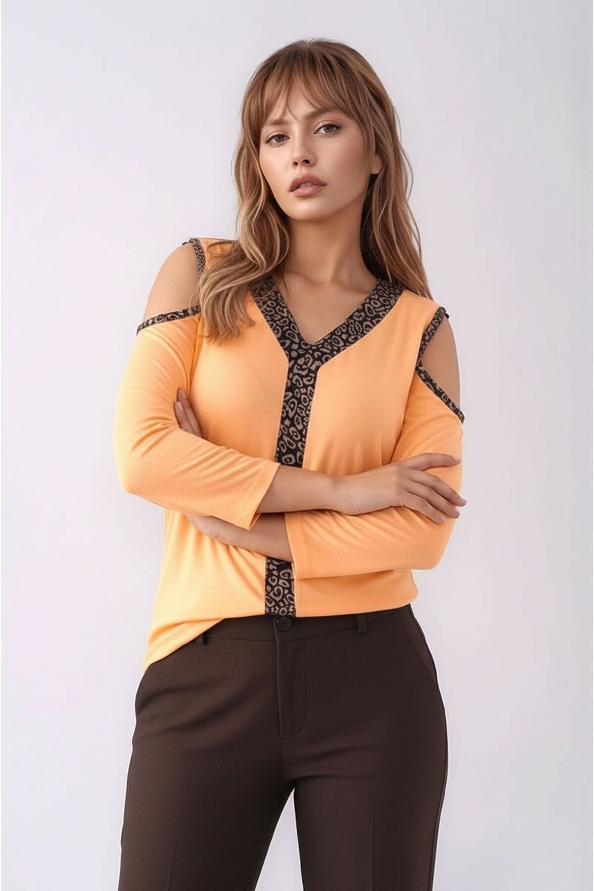 Kadon Omzu Açık Truvakar Kol Leopar Biyeli Rahat Kalıp Spor Şık Bluz