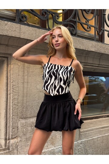 Kadın Askılı Arkadan Bağlamalı Asimetrik Kesim Yazlık Desenli Crop Top Spor Şık Bluz