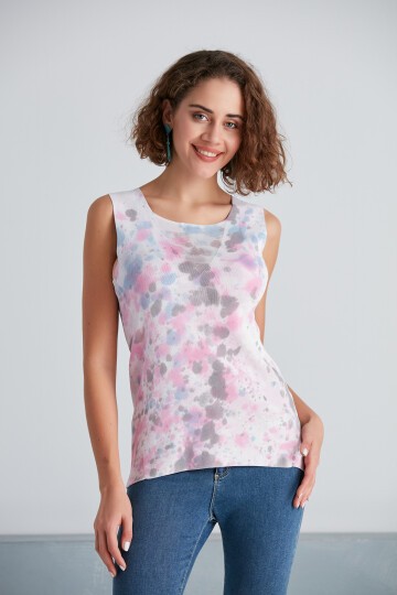 Kadın Batik Desen Bisiklet Yaka Ultra Esnek Yazlık İnce Trikodan Spor Şık Tasarım Bluz