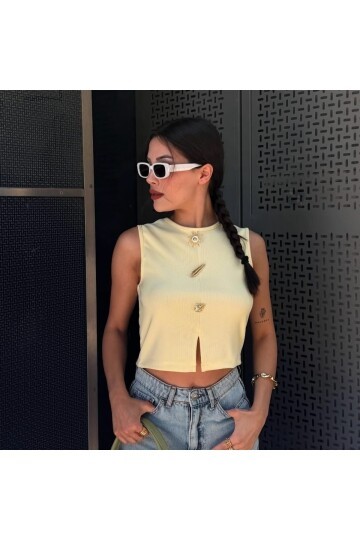 Kadın Bisiklet Yaka Önü Tokalı Kolsuz Spor Şık Crop Boy Bluz