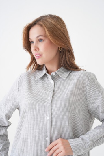 Kadın Gömlek Yaka Düğmeli Uzun Kol Tunik Boy Rahat Çizgili Curve Büyük Beden Tesettüre Uygun Gömlek